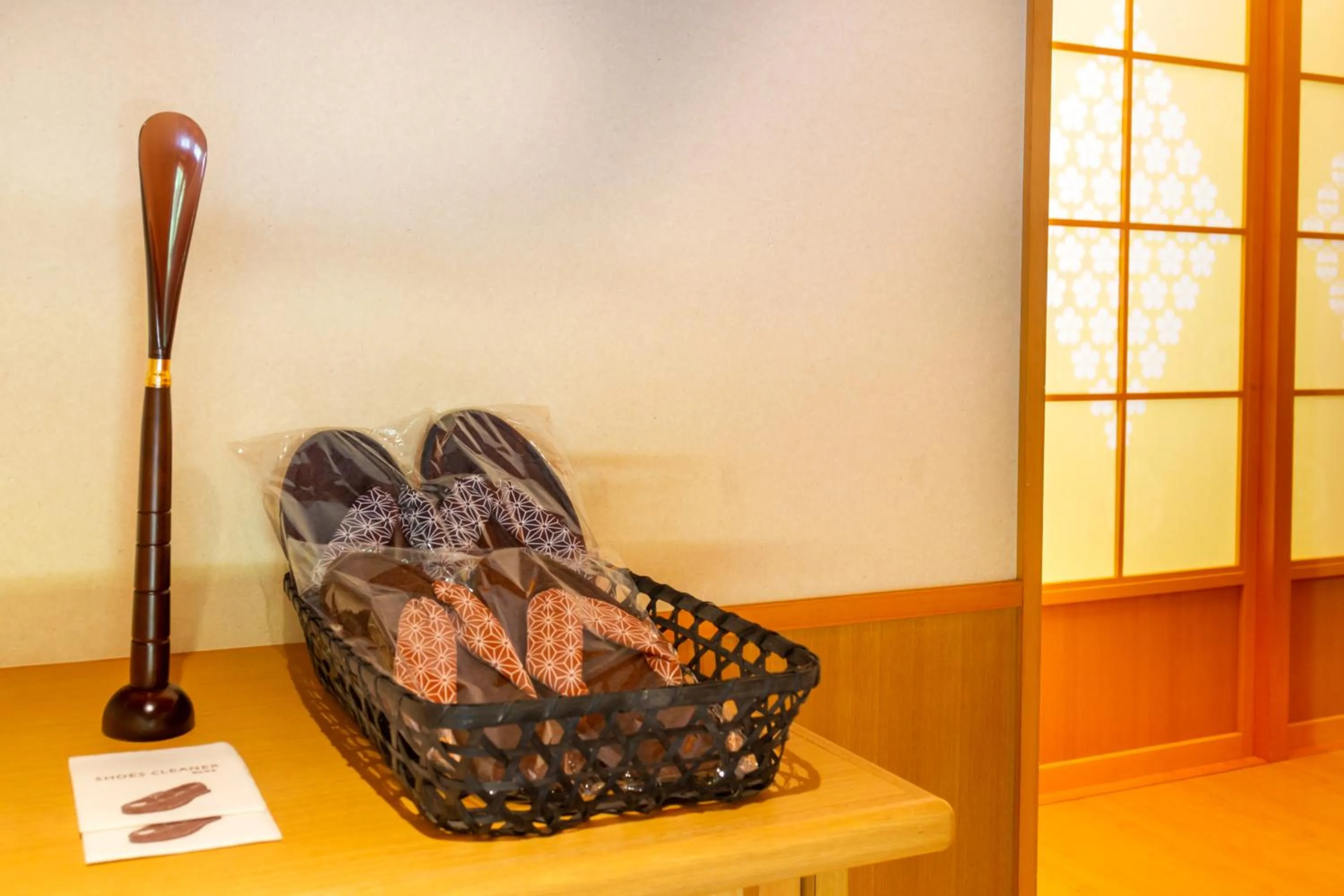 Photo of the whole room in Tsukiyominoza