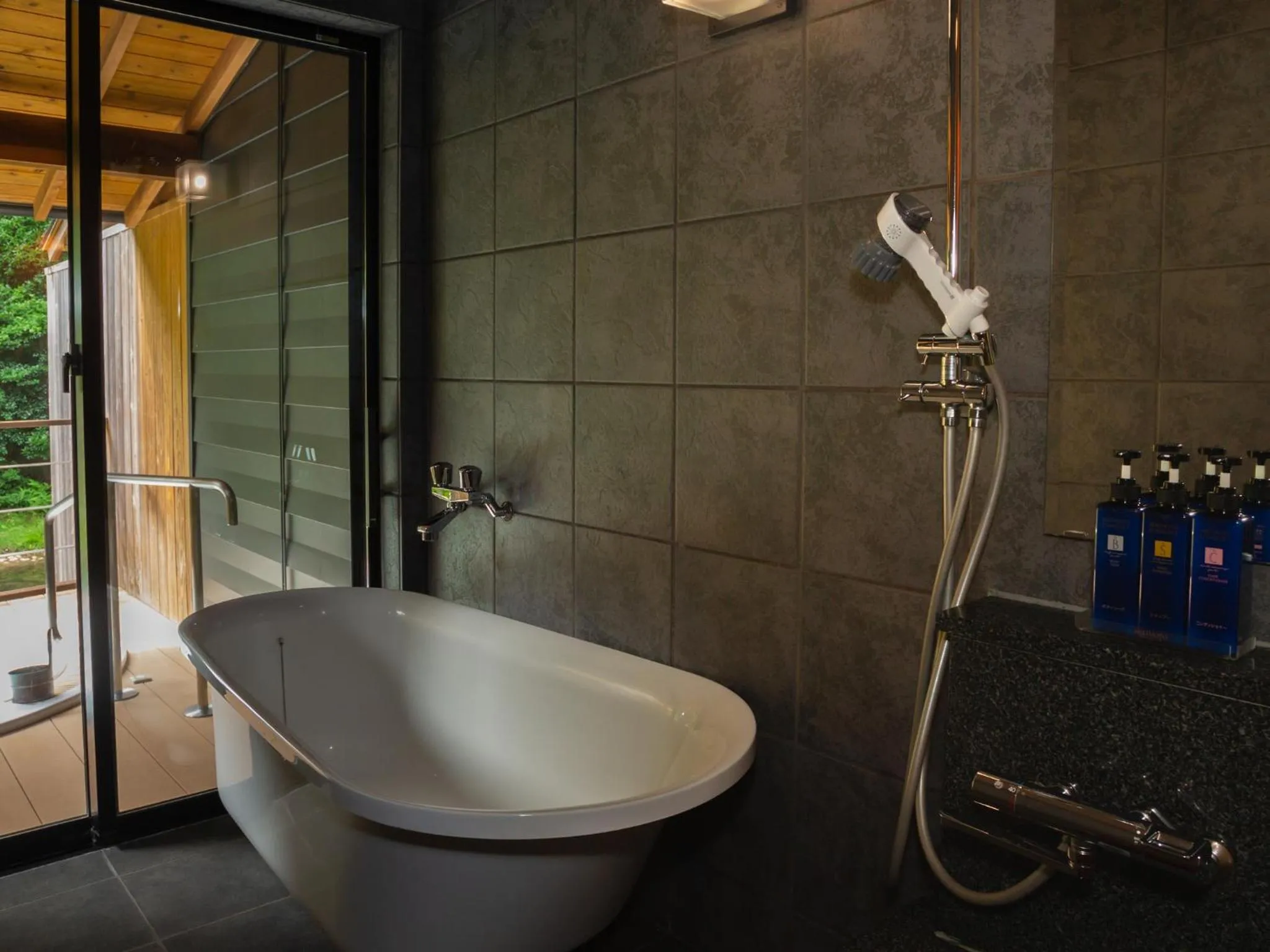 Bathroom in Tsukiyominoza