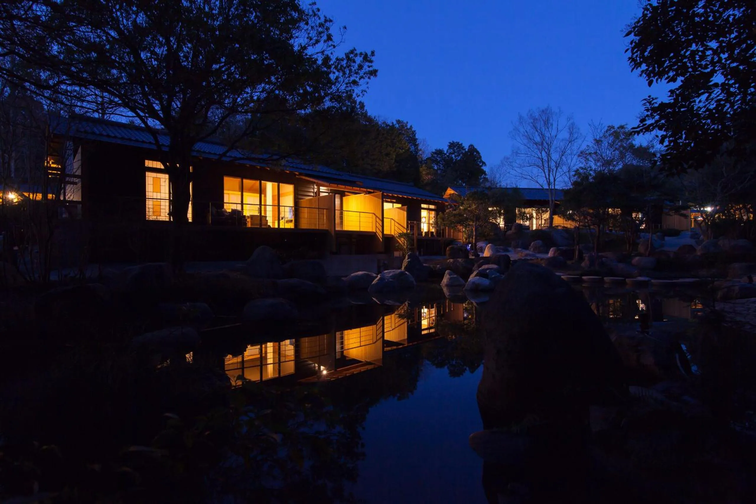 Property building in Tsukiyominoza