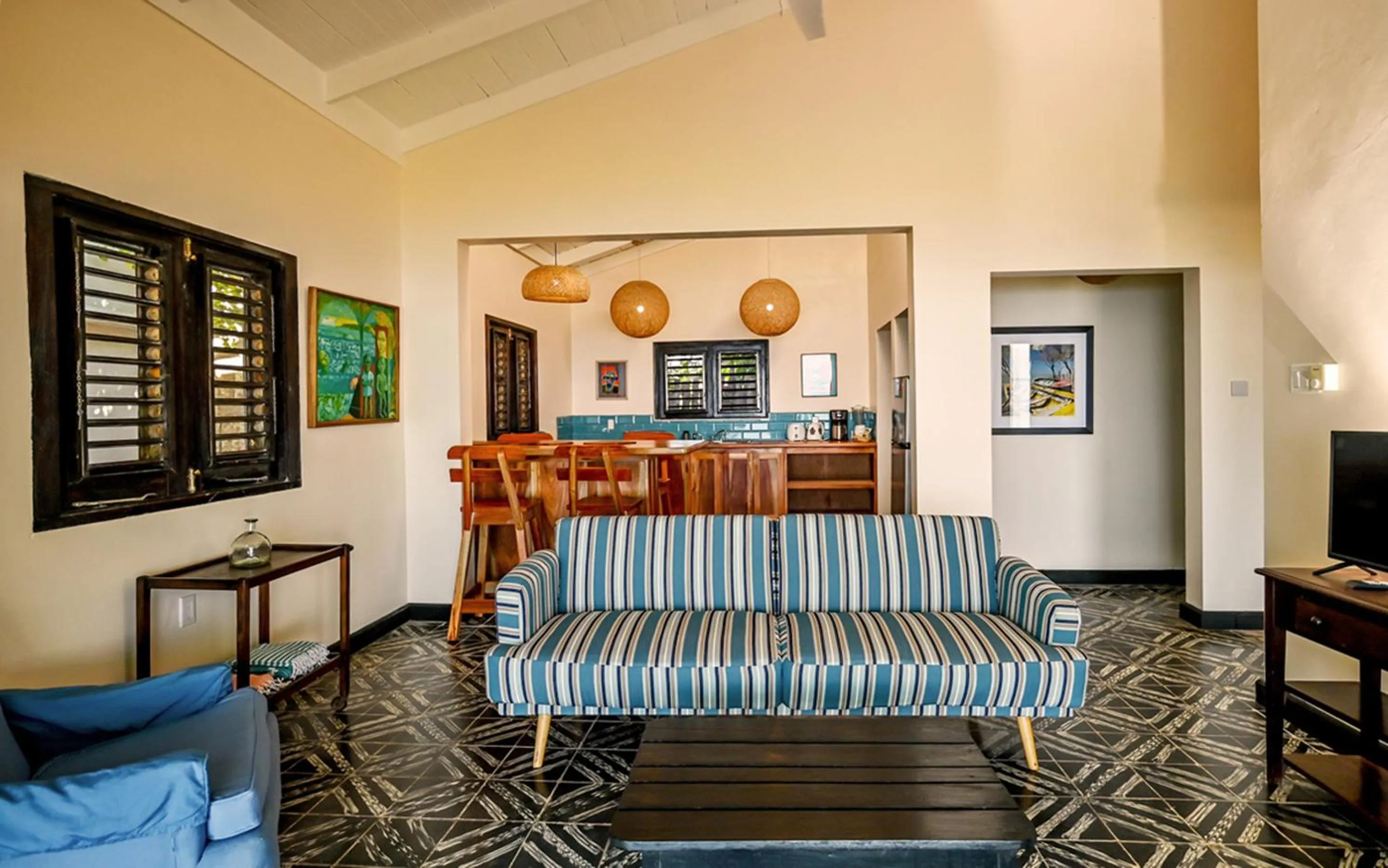 Living room in Jakes Hotel