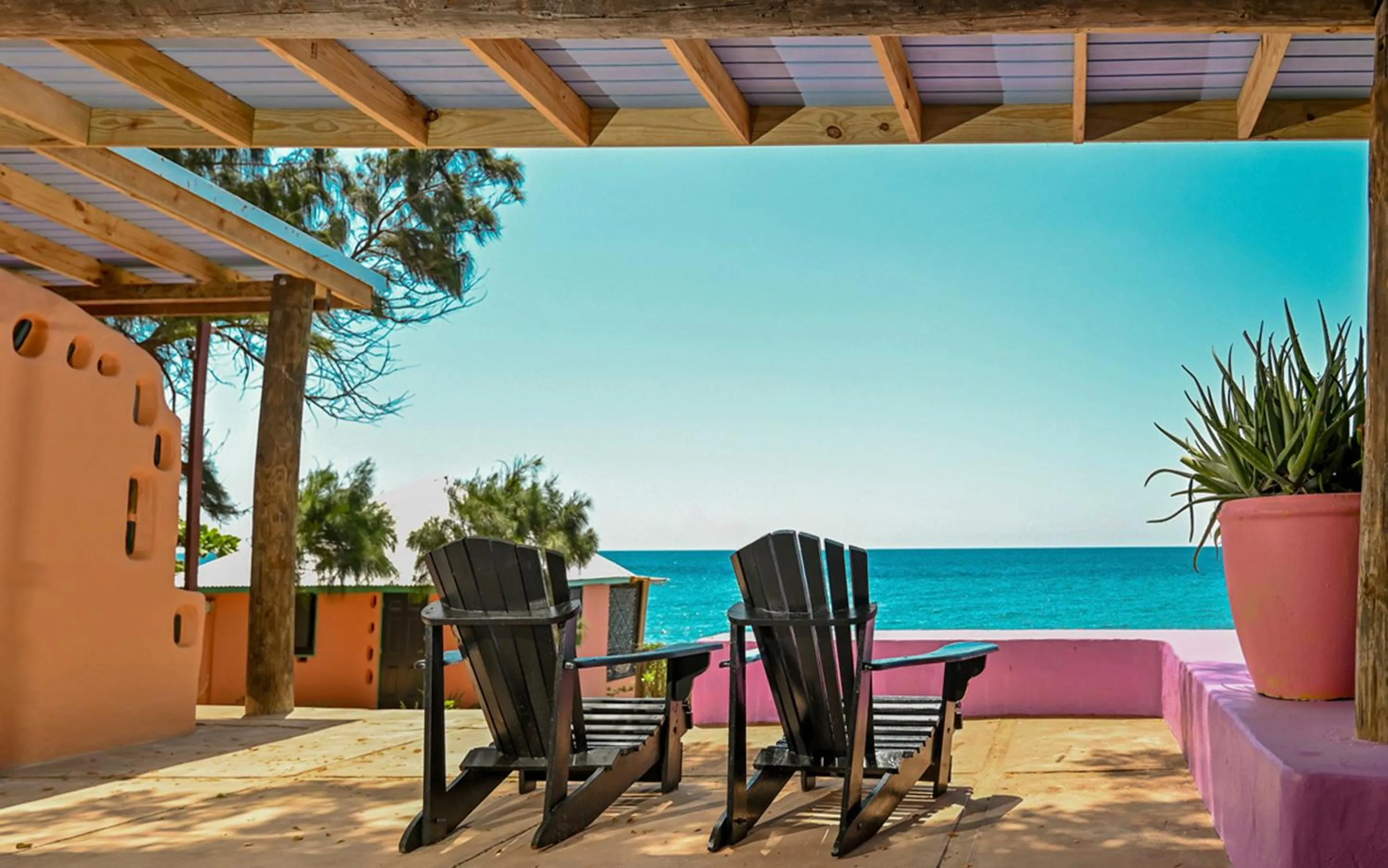 Balcony/Terrace in Jakes Hotel