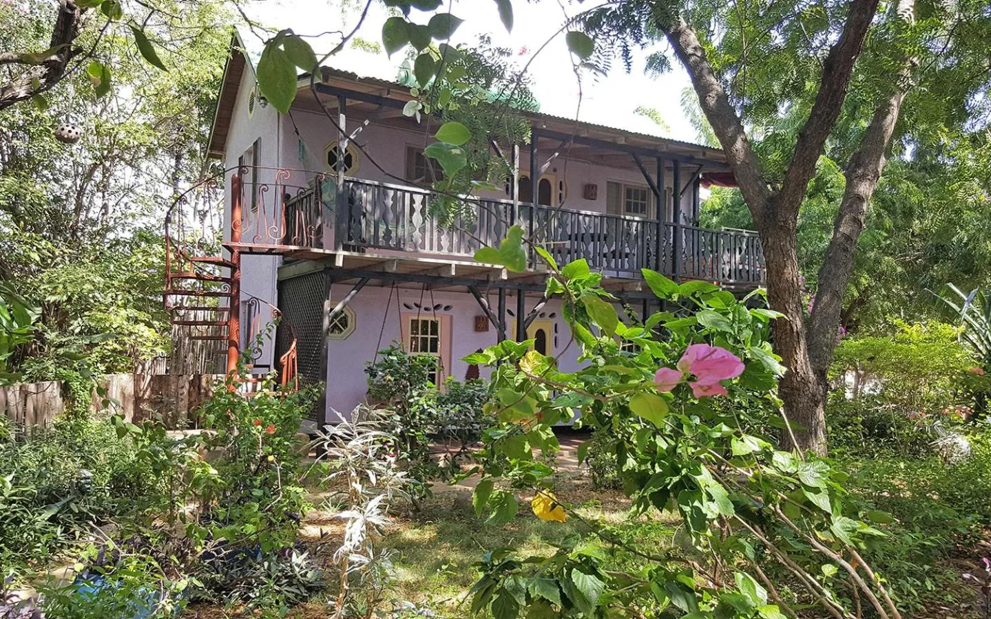 Property building in Jakes Hotel