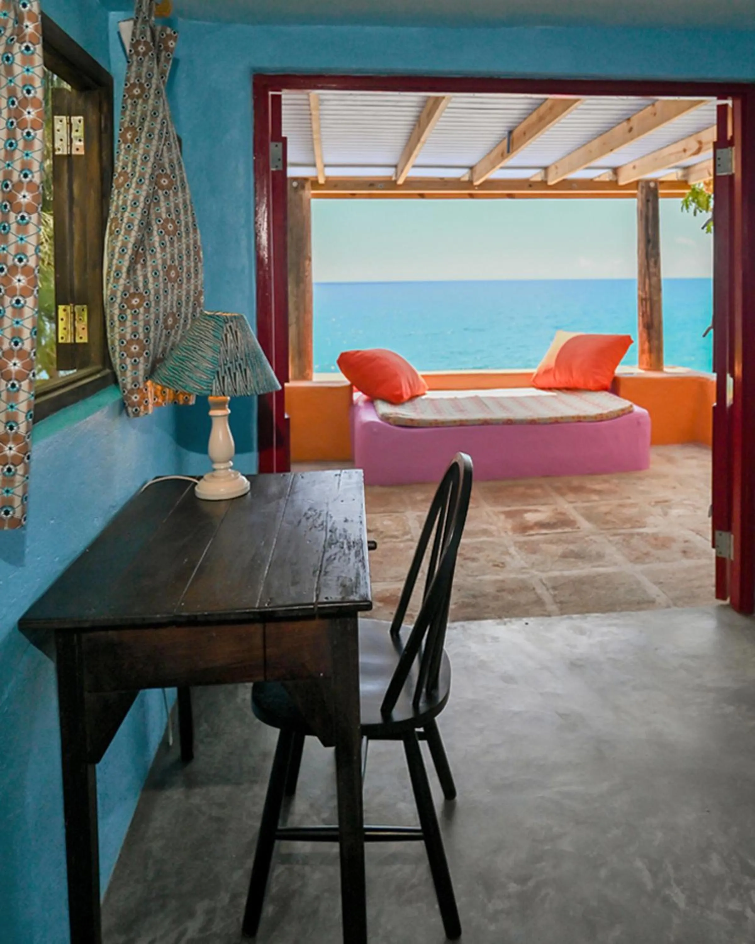 Sea view in Jakes Hotel