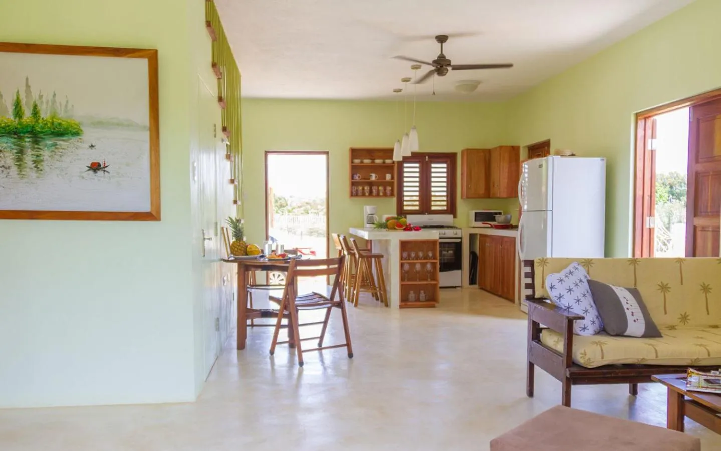 Kitchen or kitchenette in Jakes Hotel