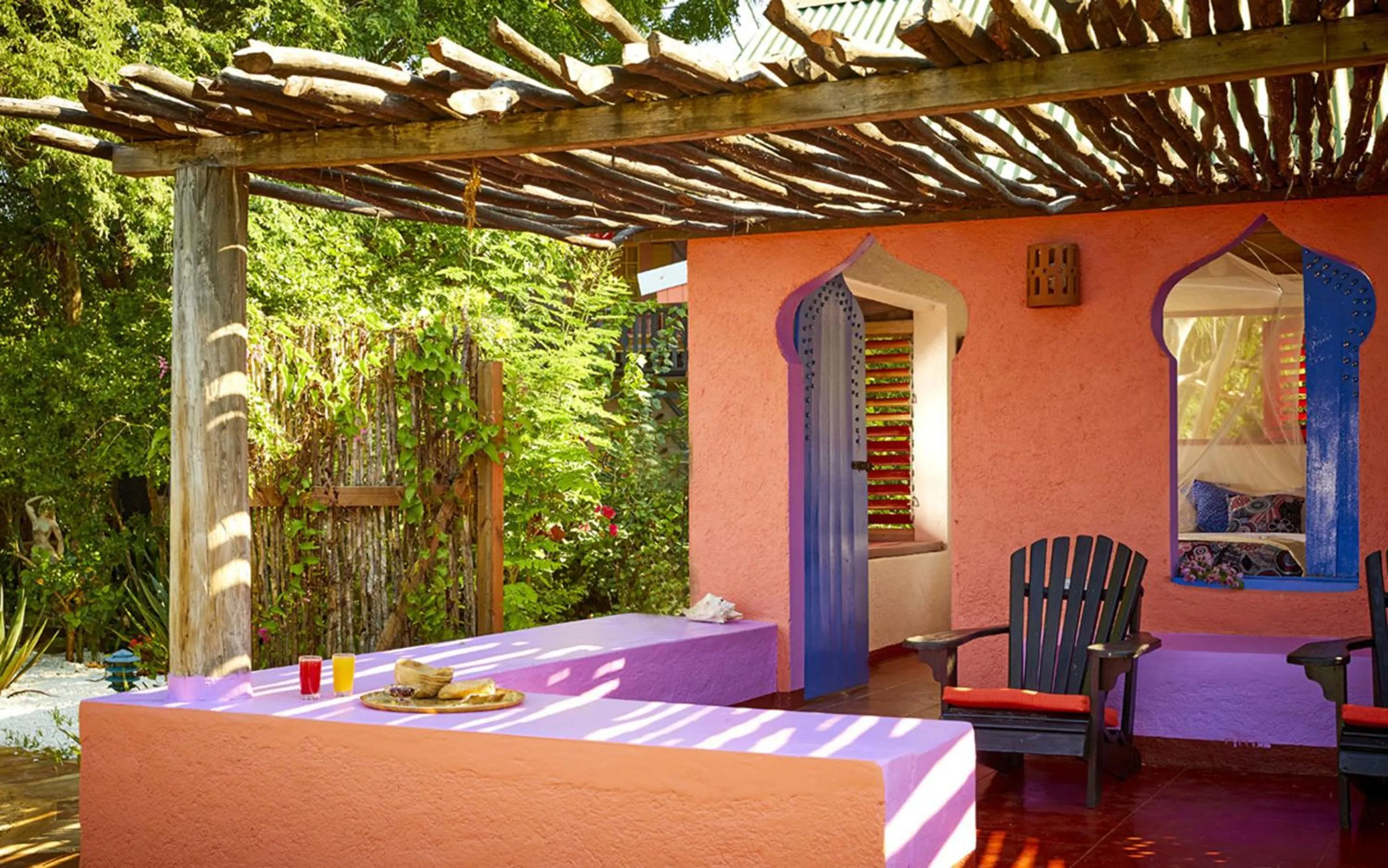 Patio in Jakes Hotel