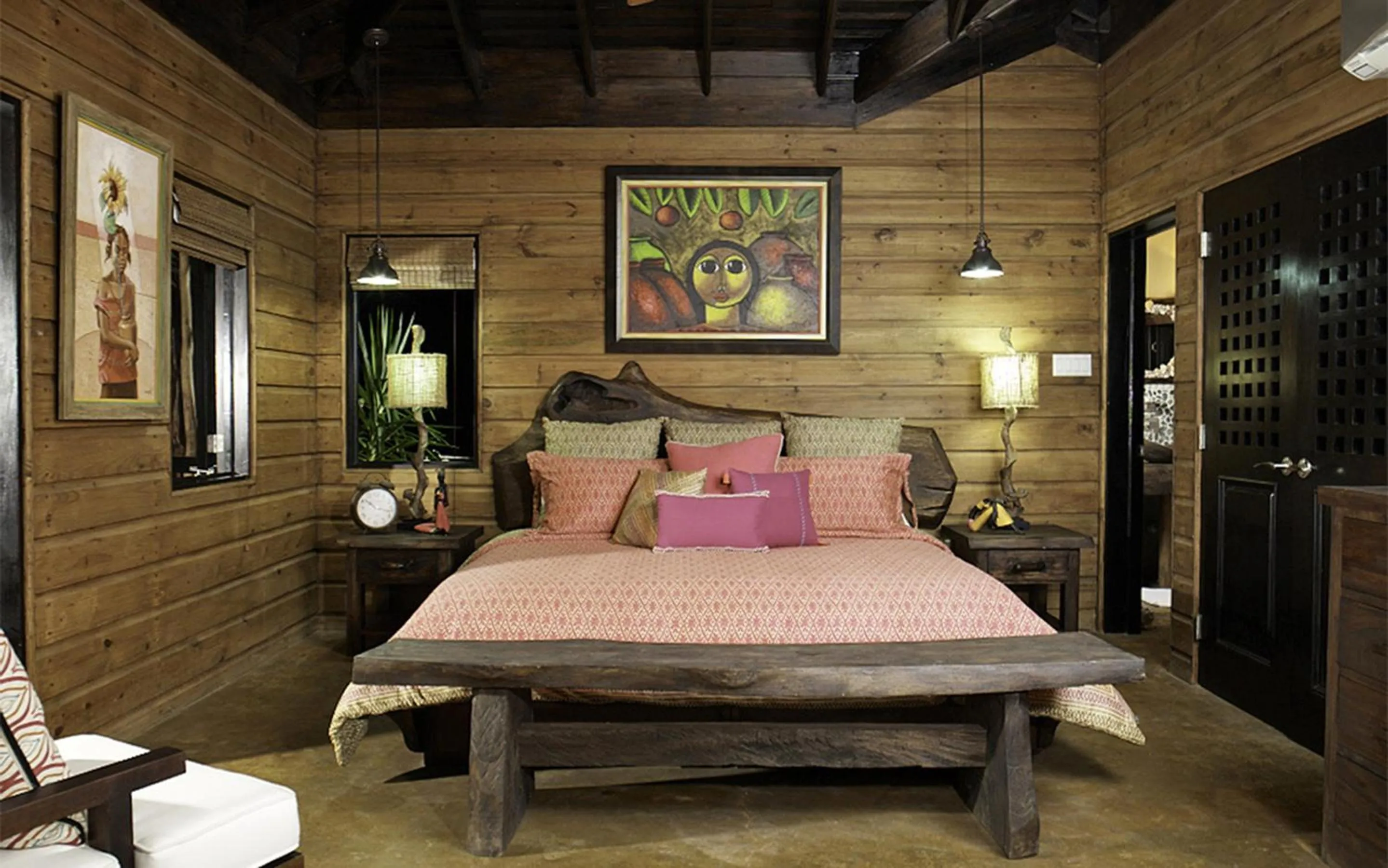 Bedroom in Jakes Hotel