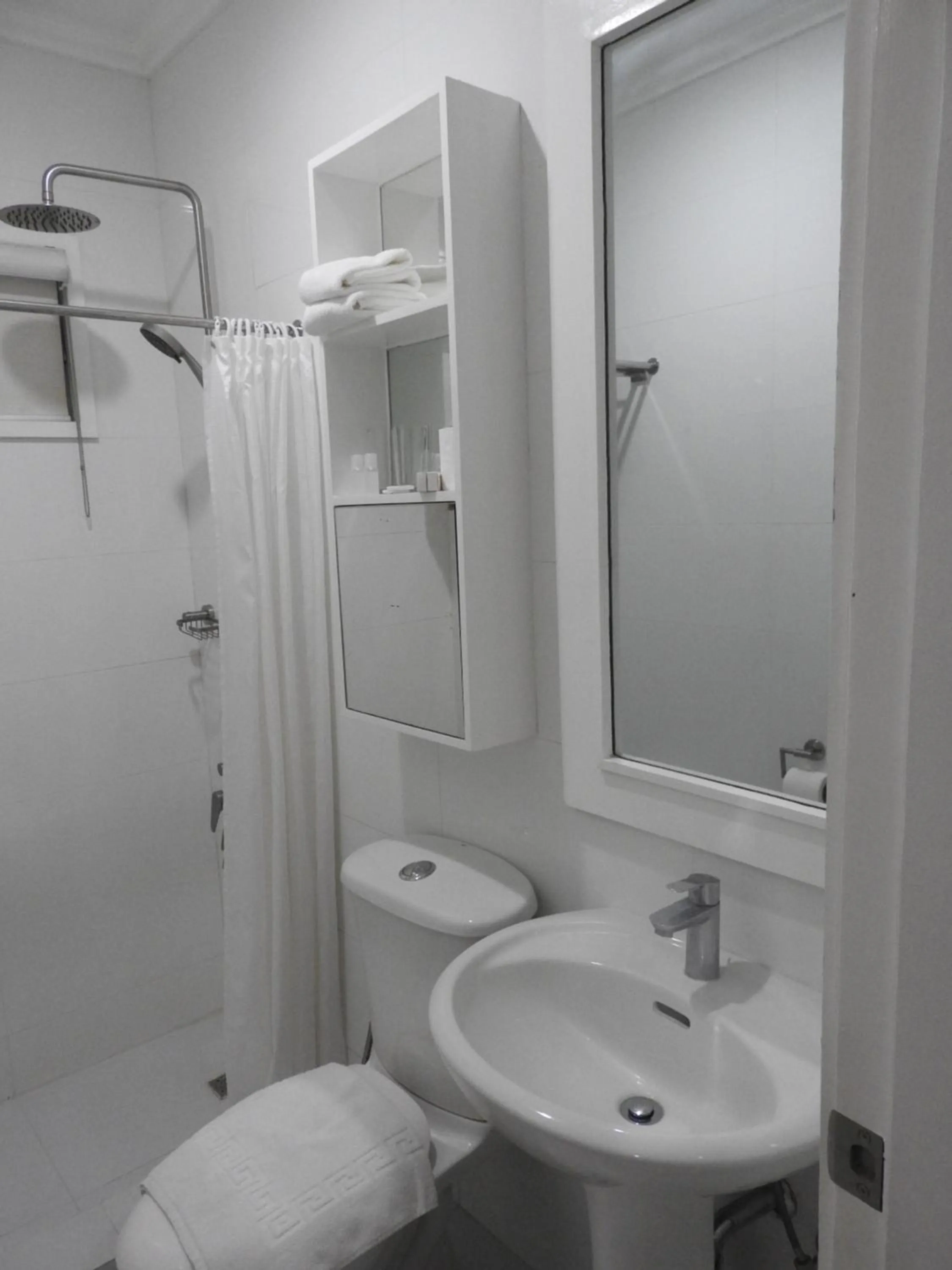 Bathroom in Sarita Bed and Breakfast