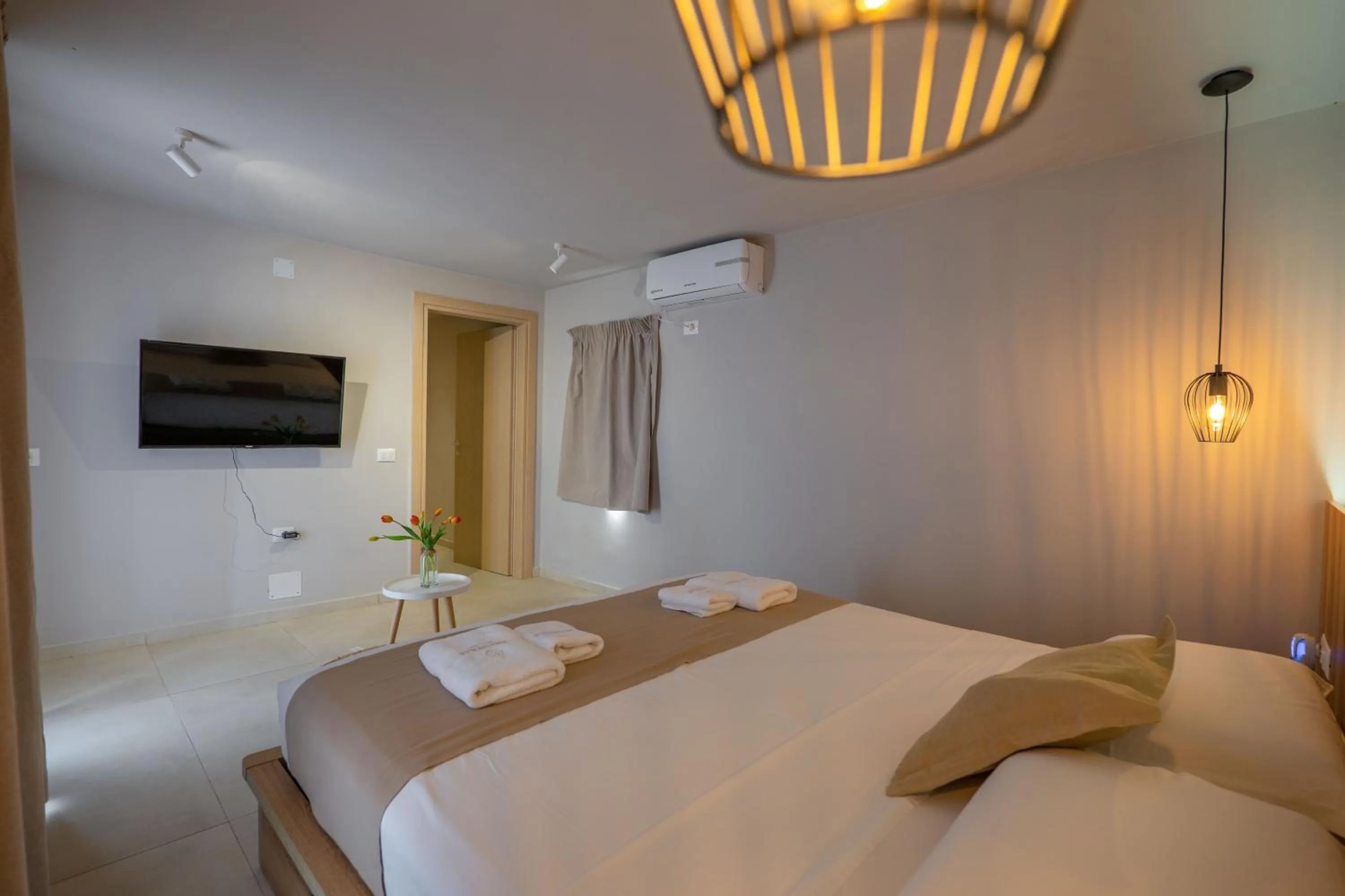 Bedroom, Bed in Arameras Beach Resort