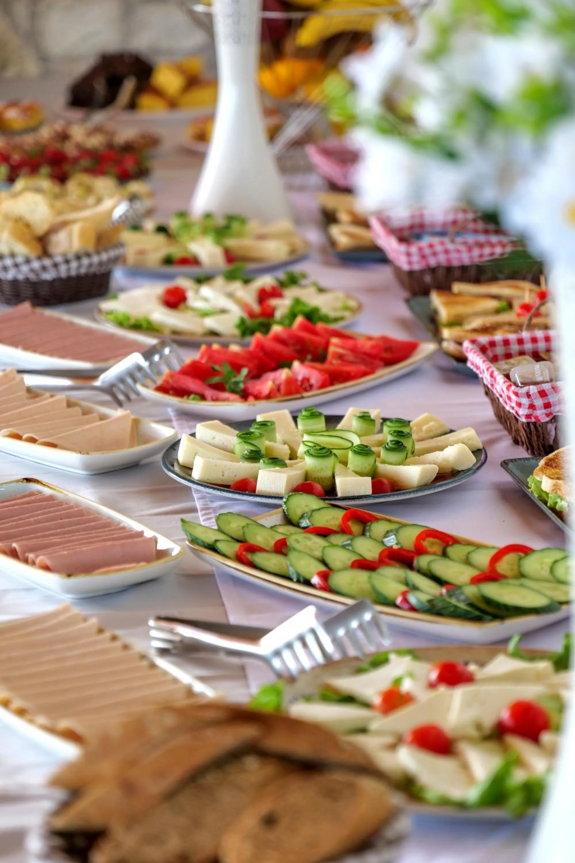 Food and drinks in Arameras Beach Resort