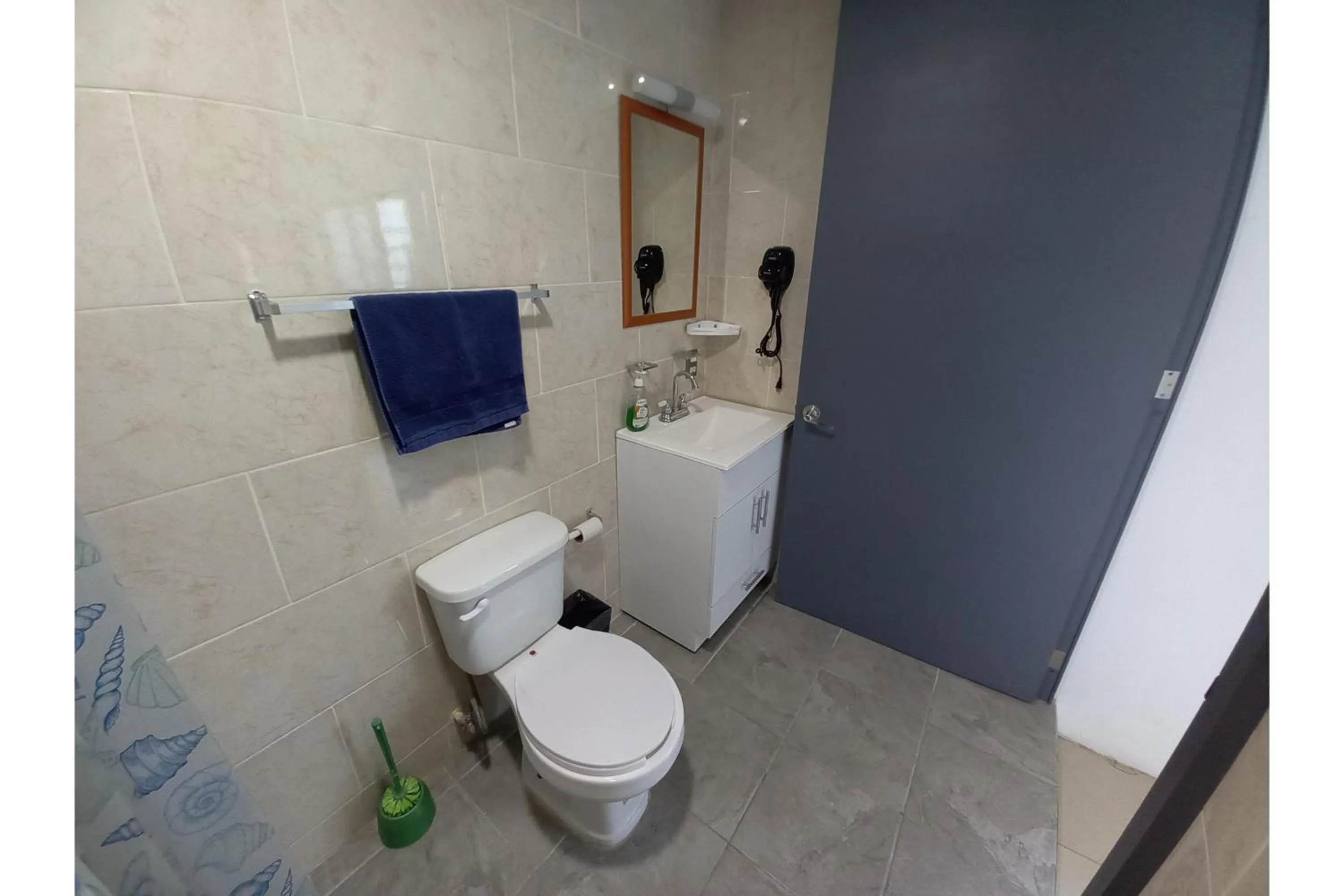 Bathroom in Capital O Tu Estancia