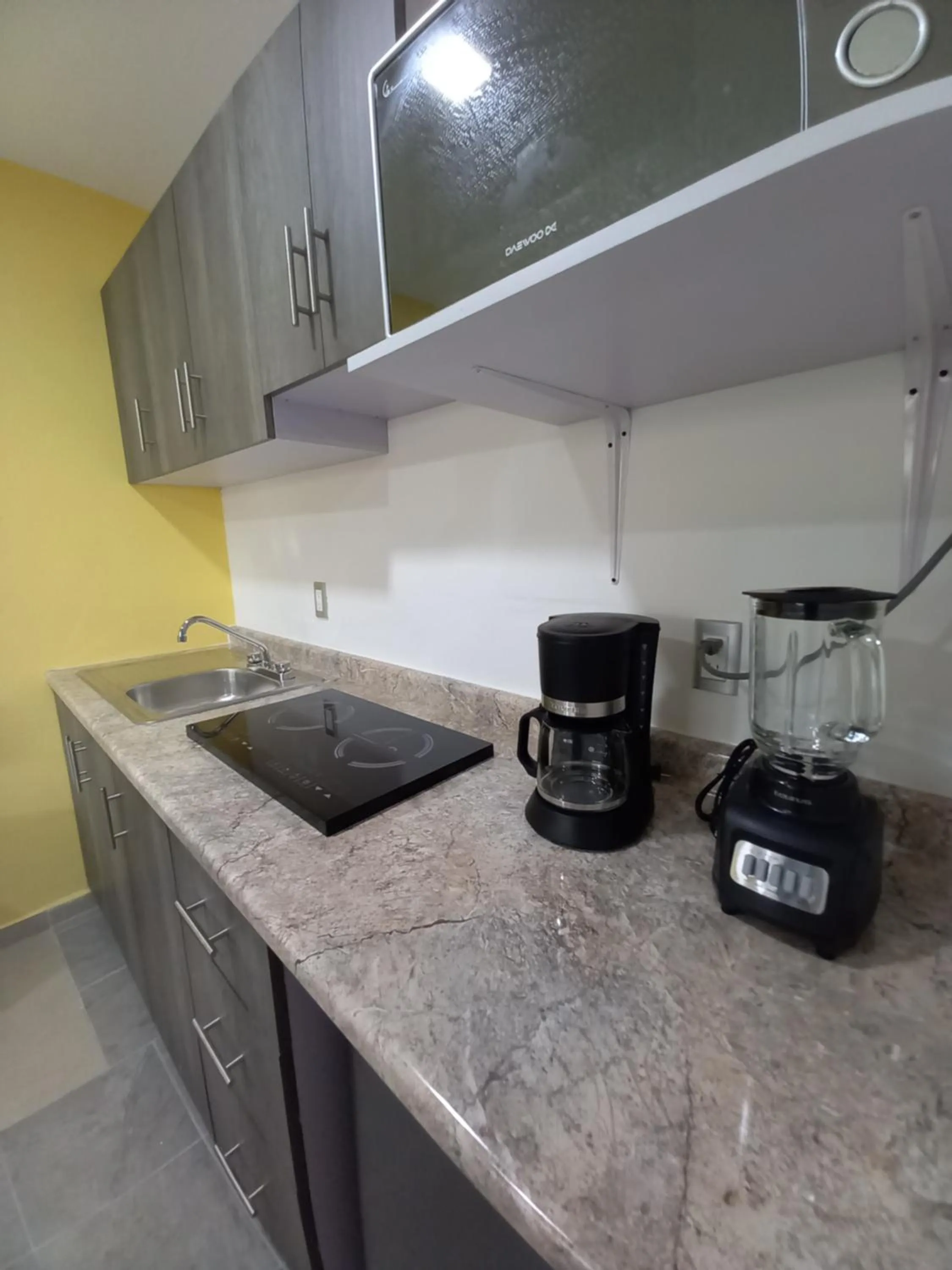 Coffee/tea facilities in Capital O Tu Estancia