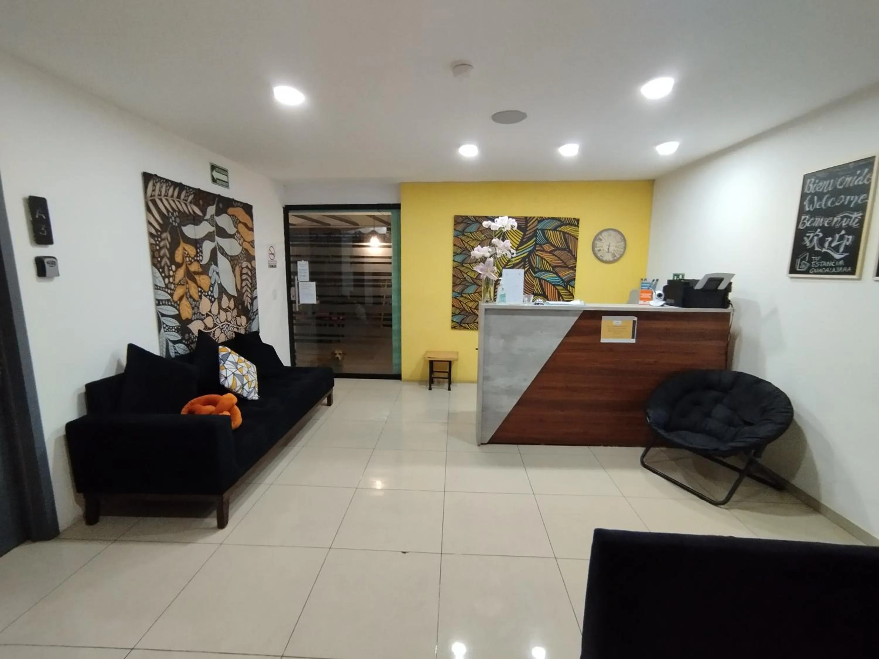 Lobby or reception in Capital O Tu Estancia