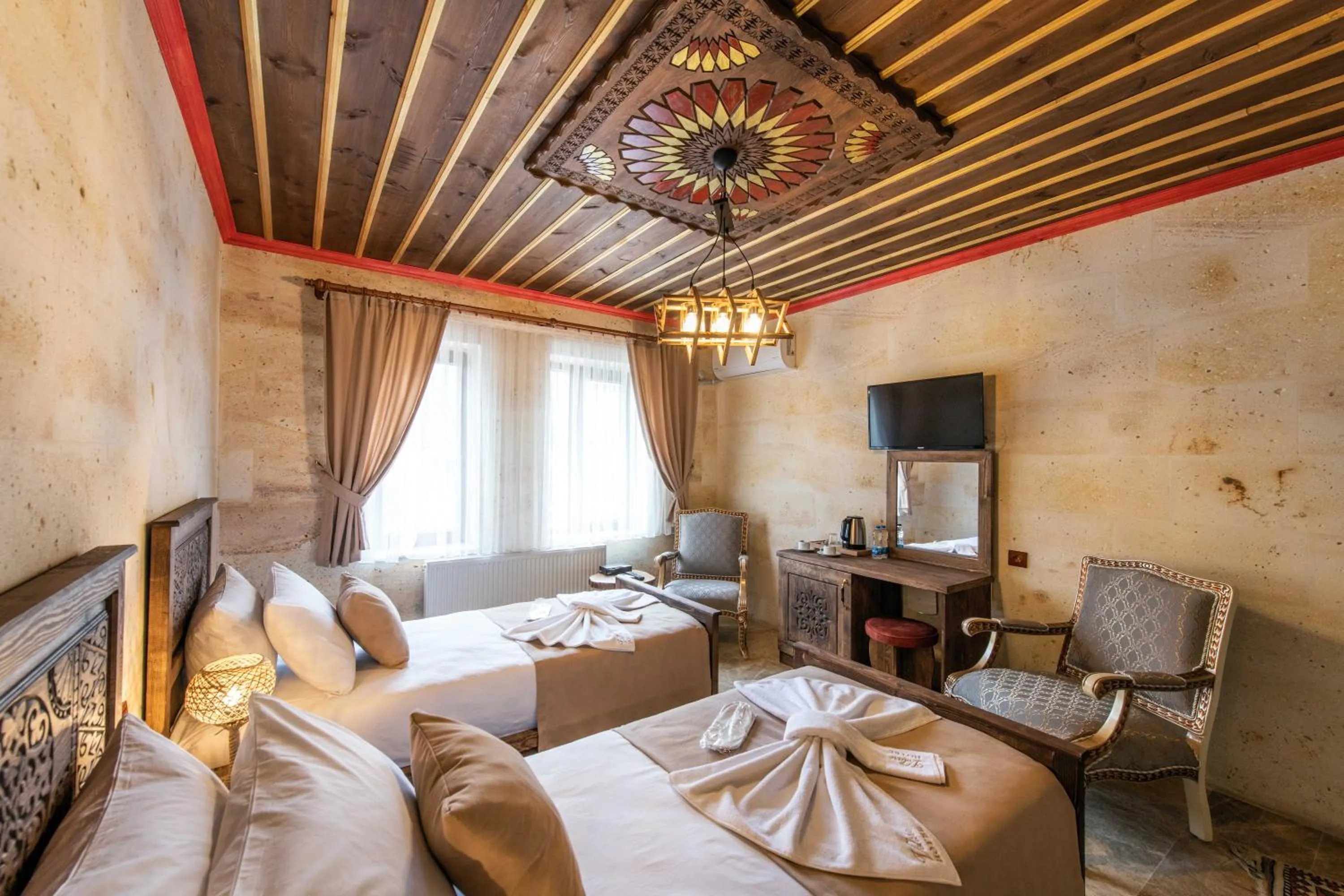 Photo of the whole room, Bed in Volare Stone Hotel