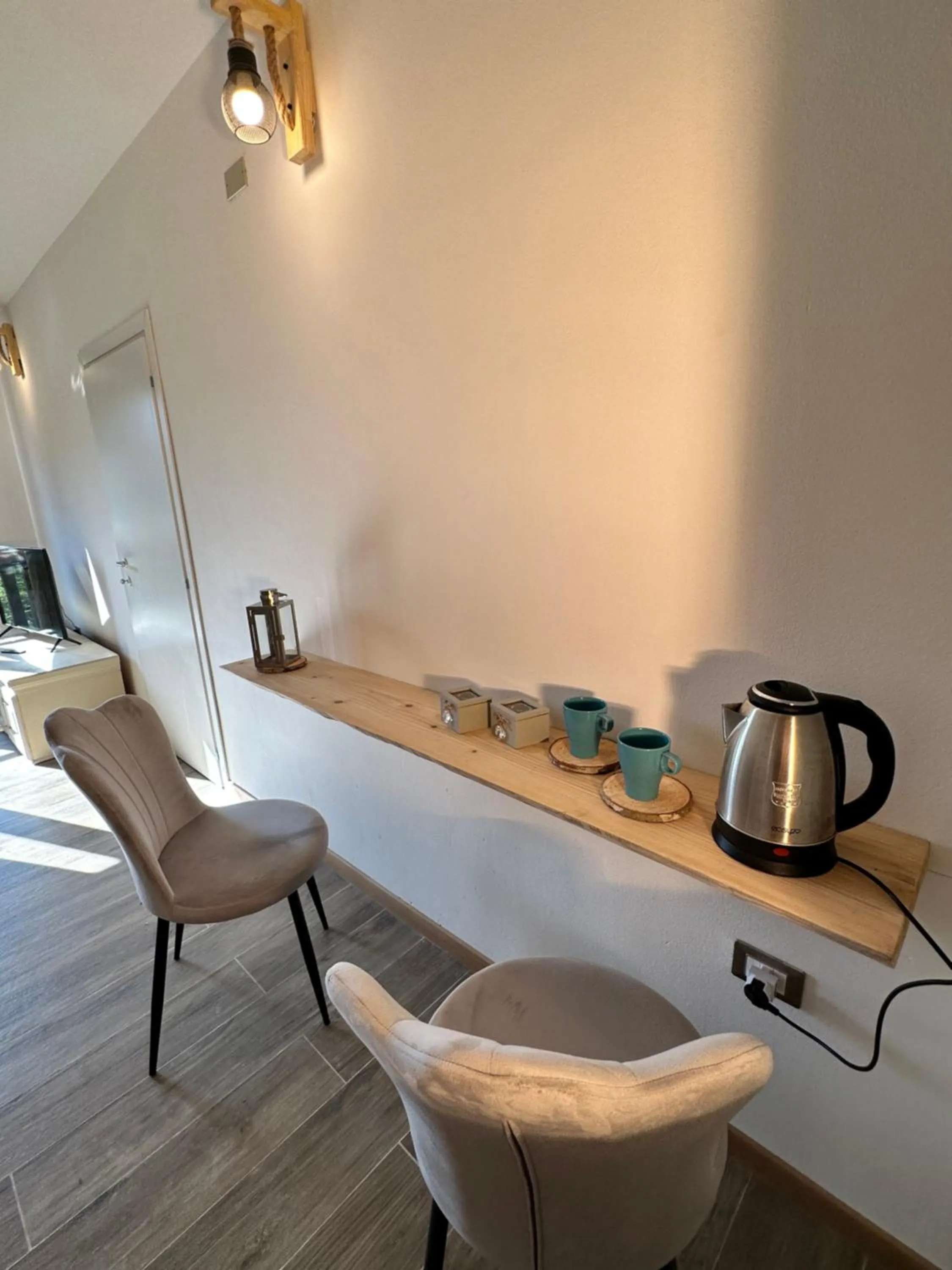 Coffee/tea facilities in Residenza Riva Wellness Apartment Spa