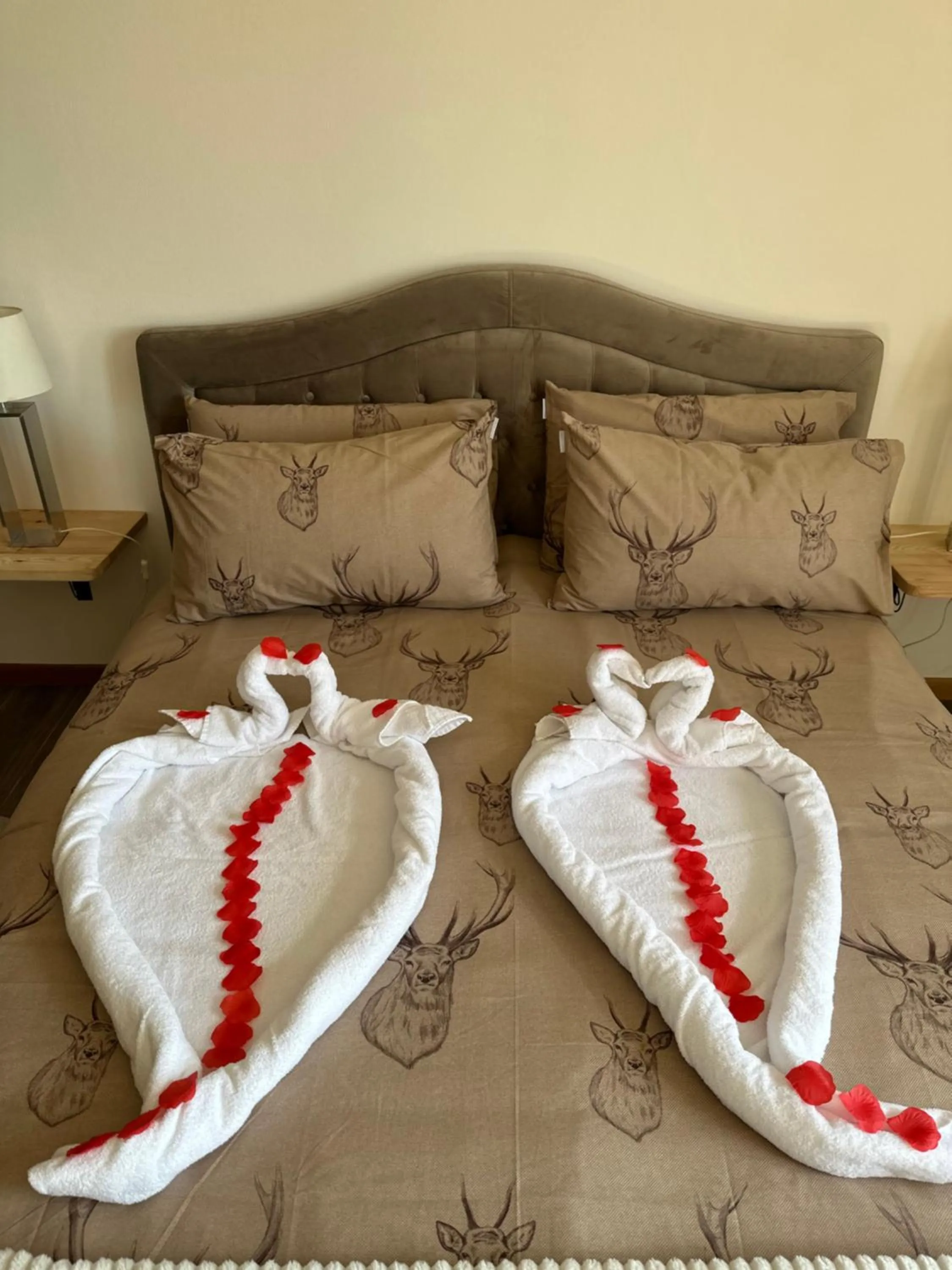 Bedroom, Bed in Residenza Riva Wellness Apartment Spa