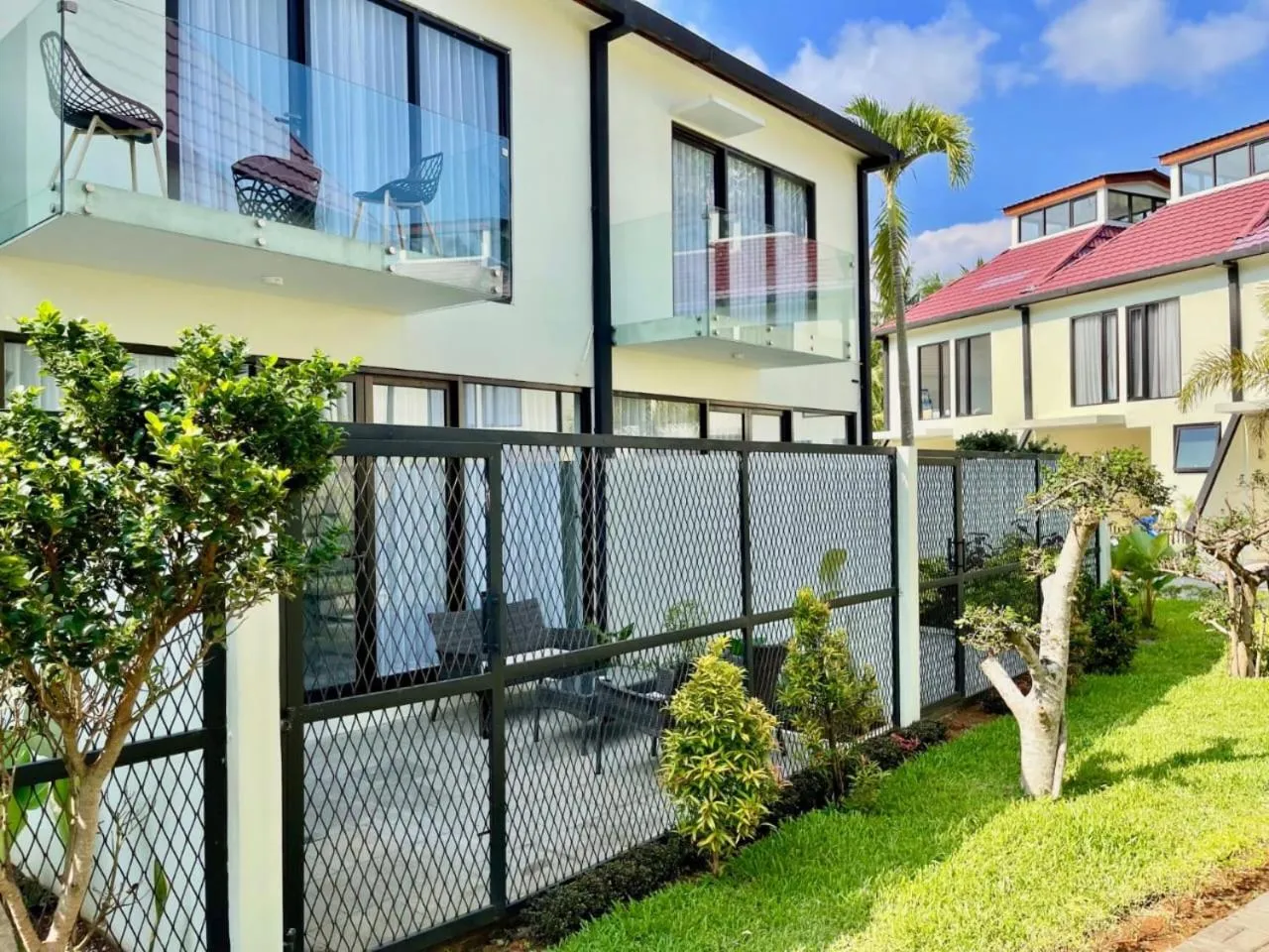 Garden in De Residence Pangandaran by Mabano Estates