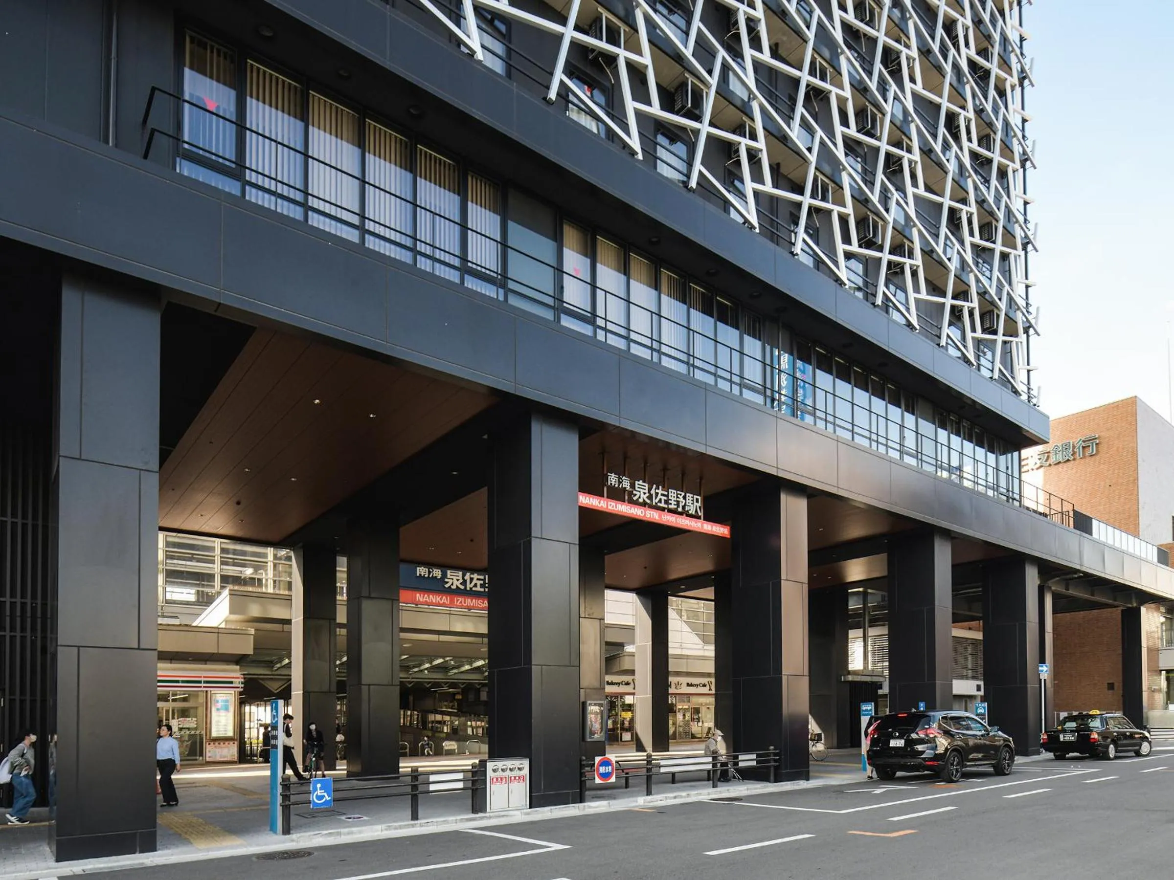 Property building in REF Kansai Airport by VESSEL HOTELS