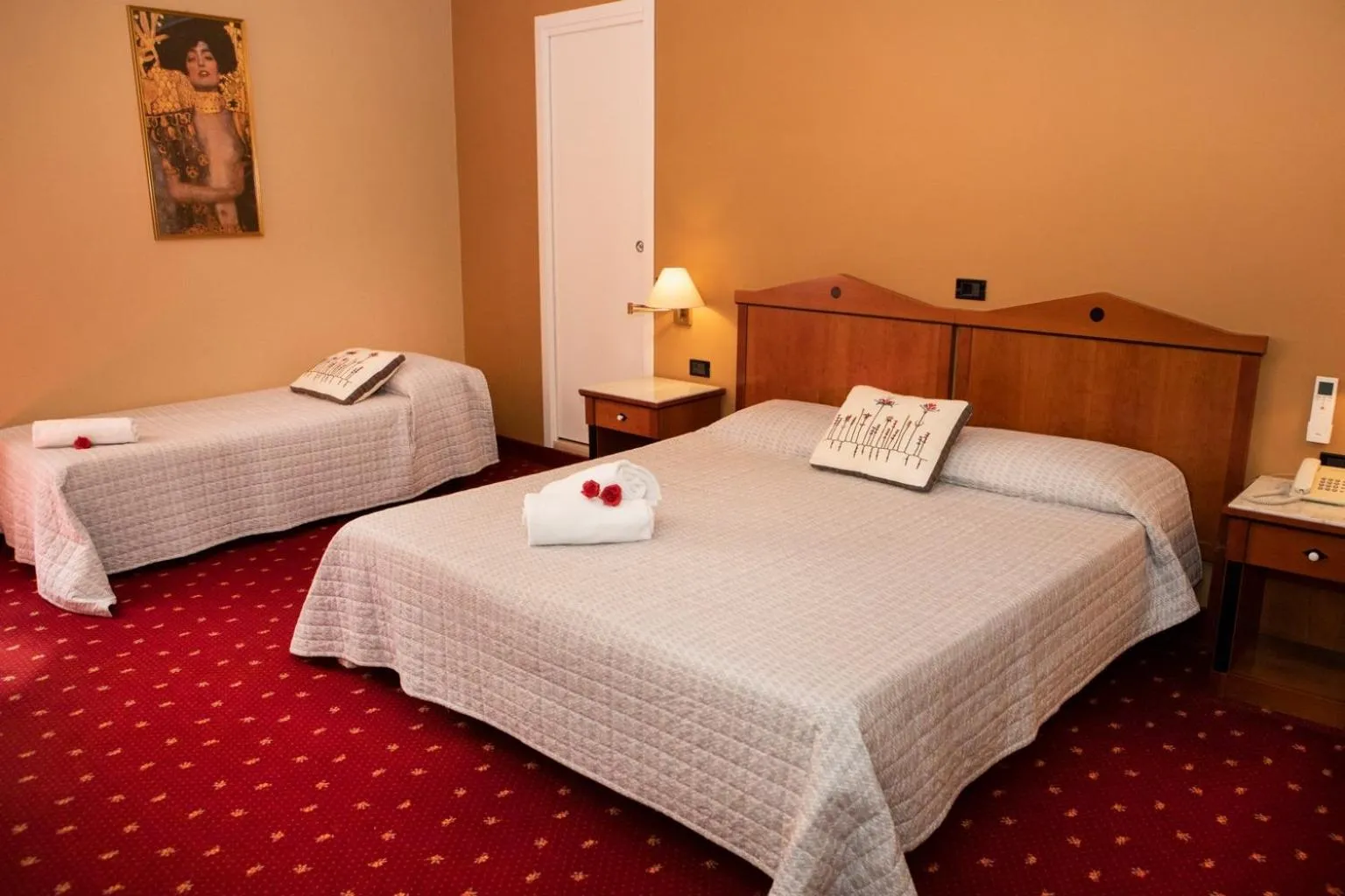 Bedroom, Bed in Hotel Milano Pool & Garden