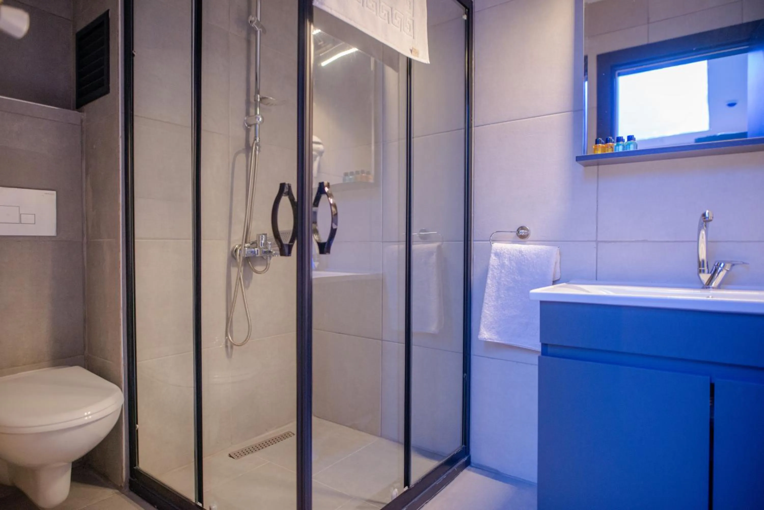 Bathroom in ZaraSuit