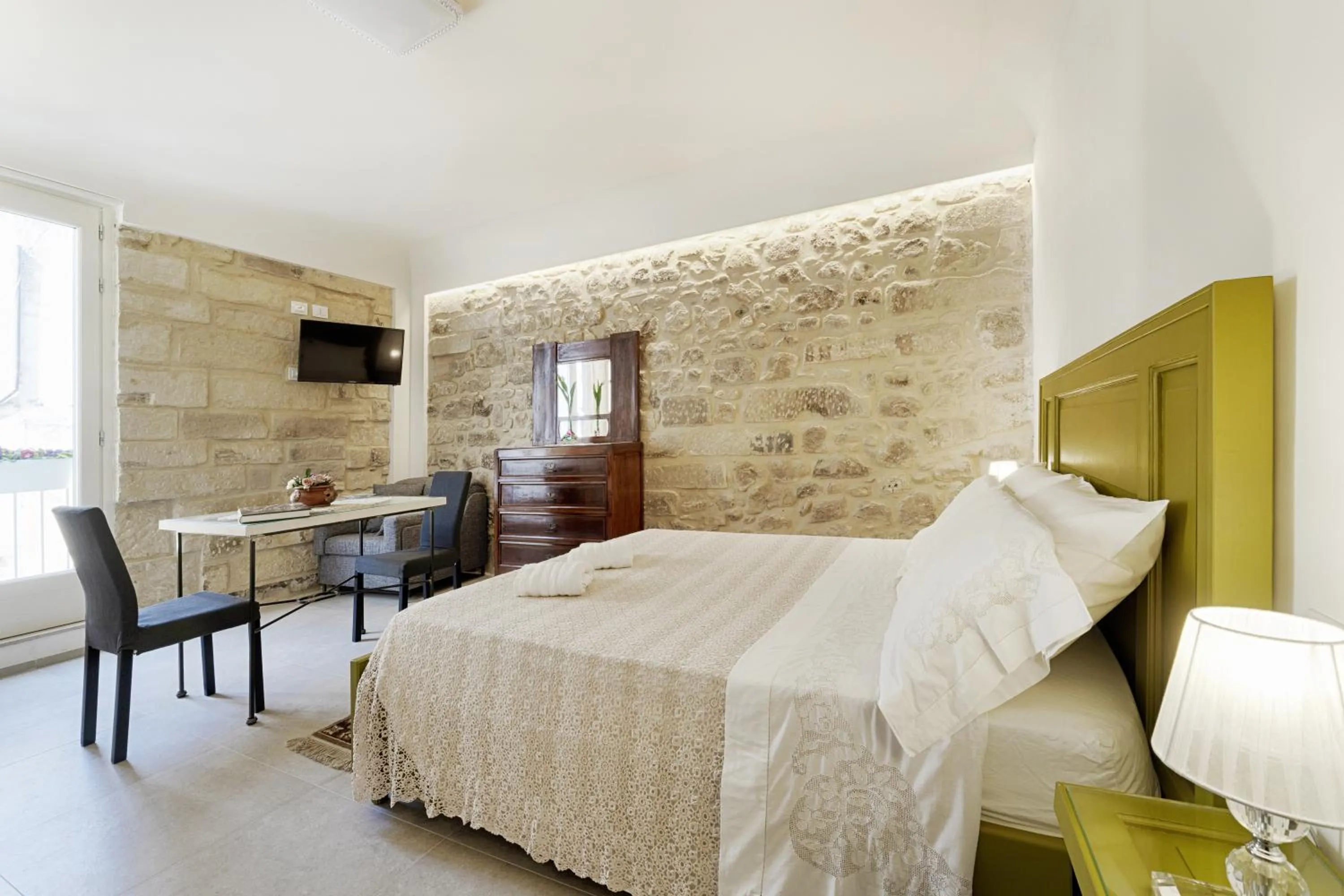 Superior Double Room - single occupancy in HyblaLifeRooms