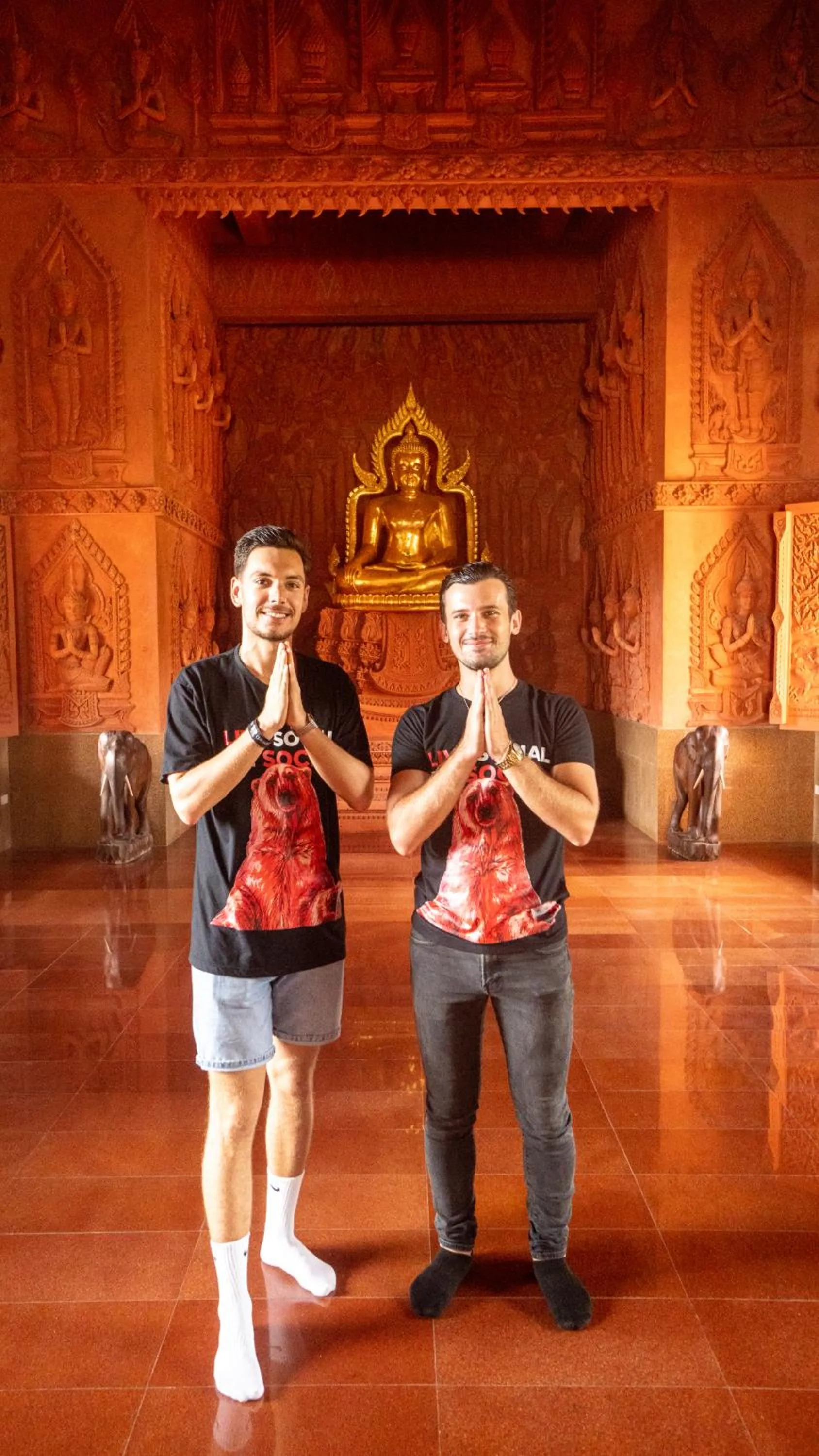 People in SocialTel Koh Samui