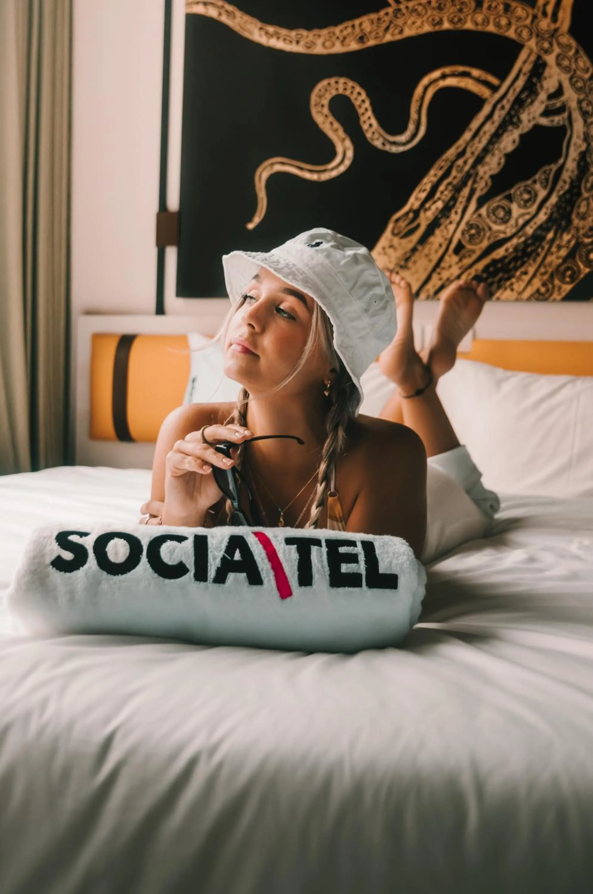 Guests, Bed in SocialTel Koh Samui