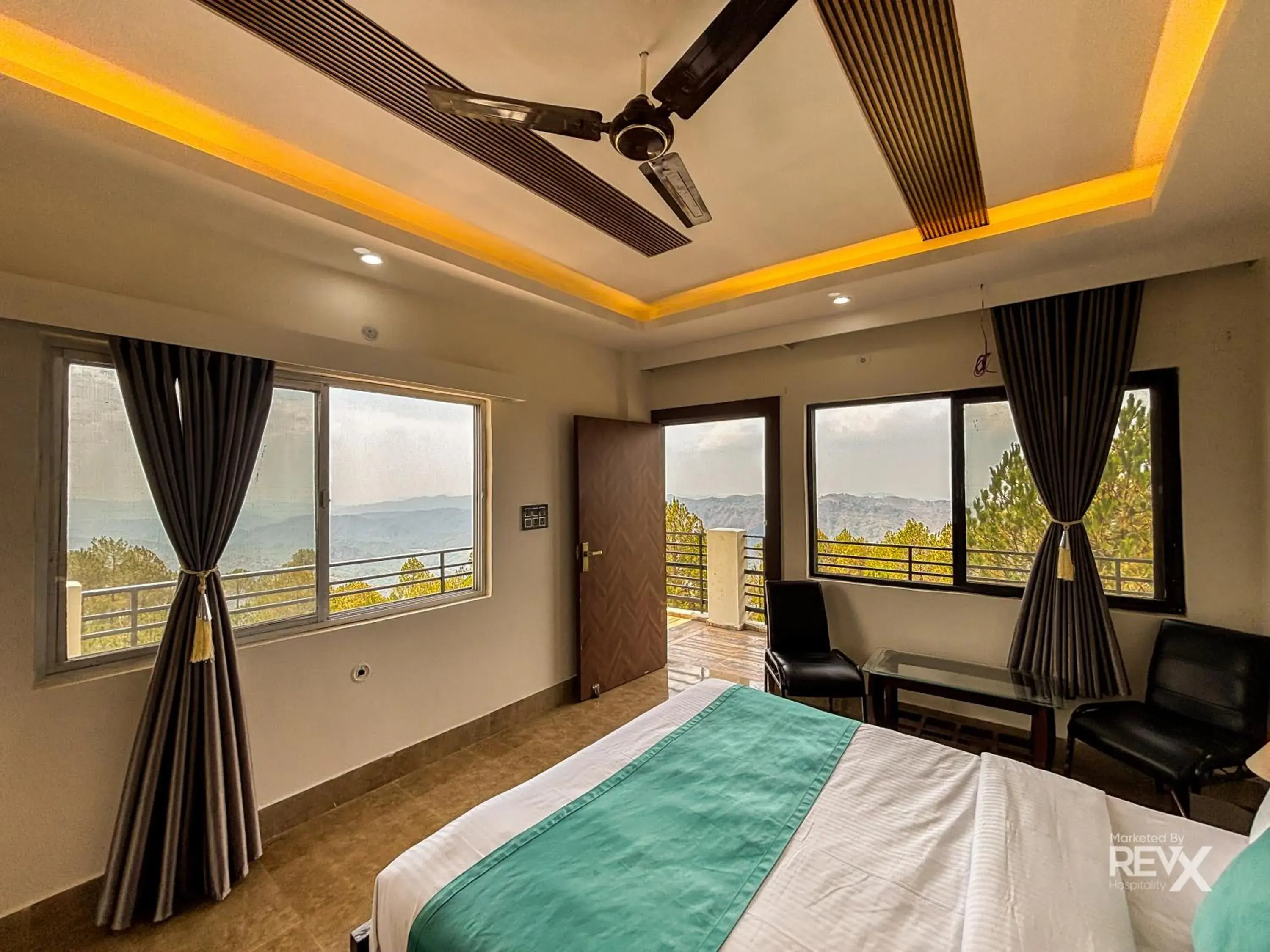 Deluxe Room in Winterline Gold Resort Deluxe Room in Winterline Gold Resort