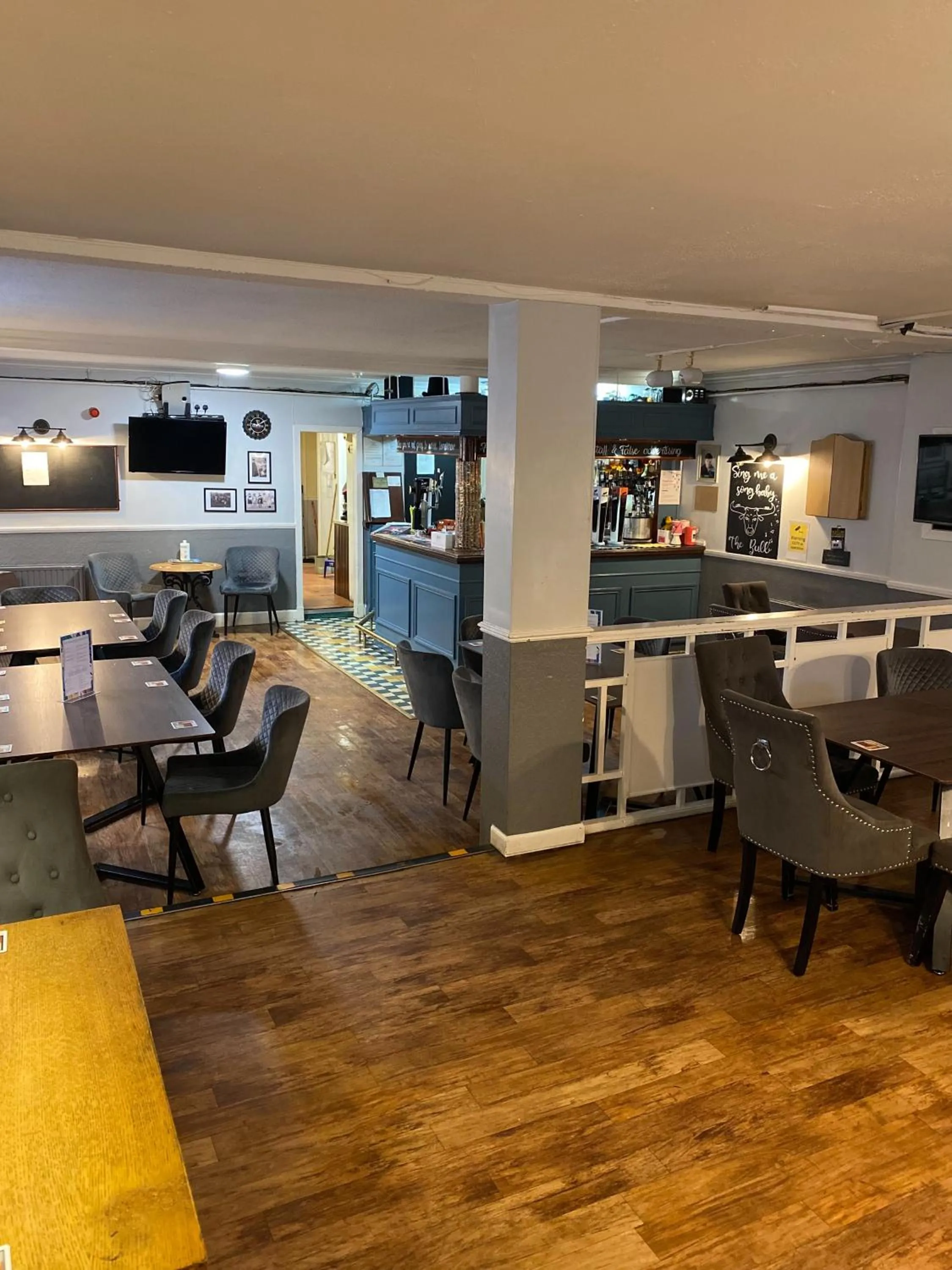 Lounge or bar in Newcastle Arms Hotel