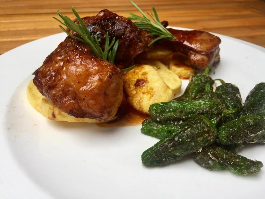 Restaurant/places to eat in Pazo de Bendoiro