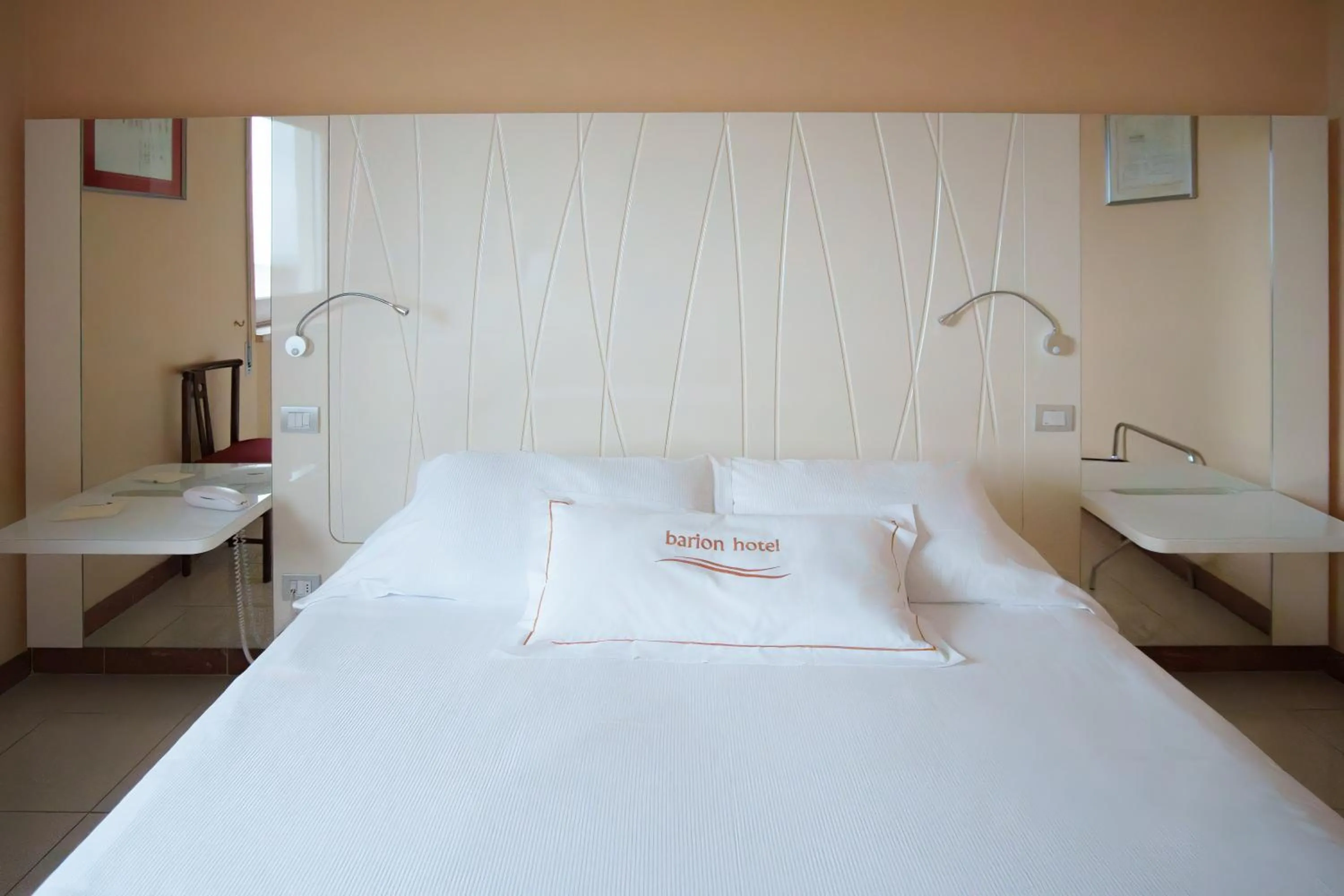 Bed in Barion Hotel & Congressi