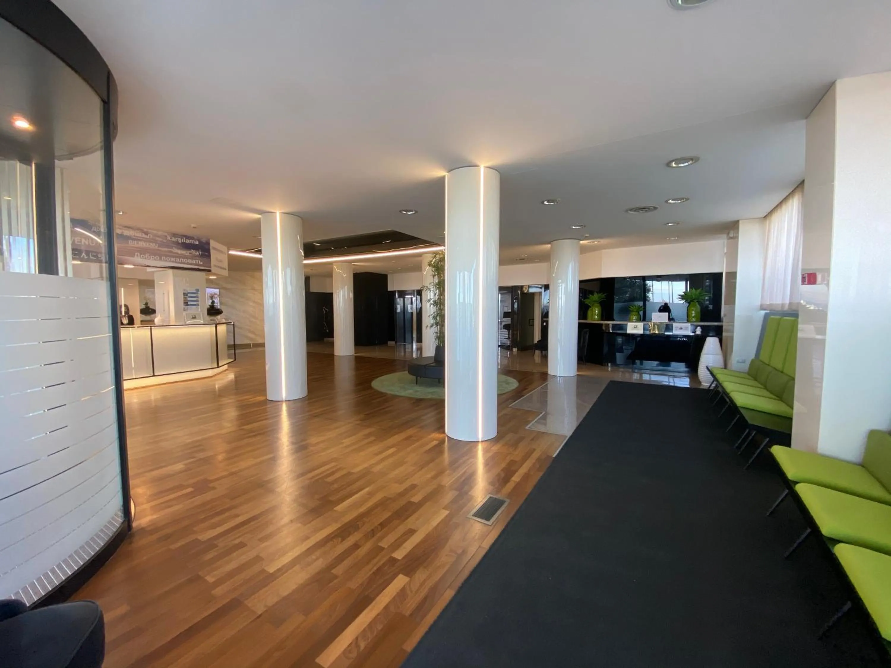 Lobby or reception in Barion Hotel & Congressi