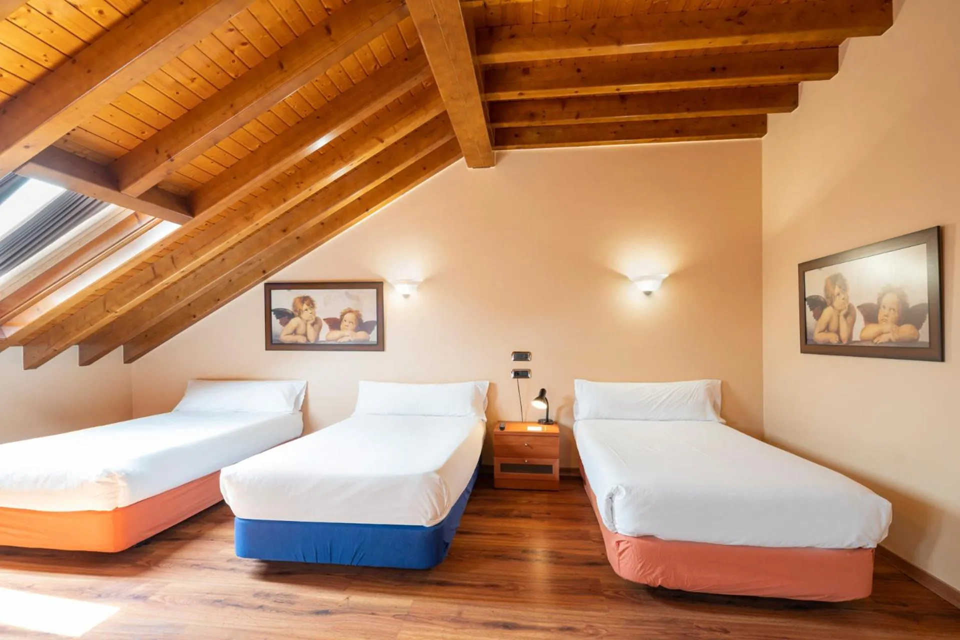 Photo of the whole room, Bed in Hotel Villanueva