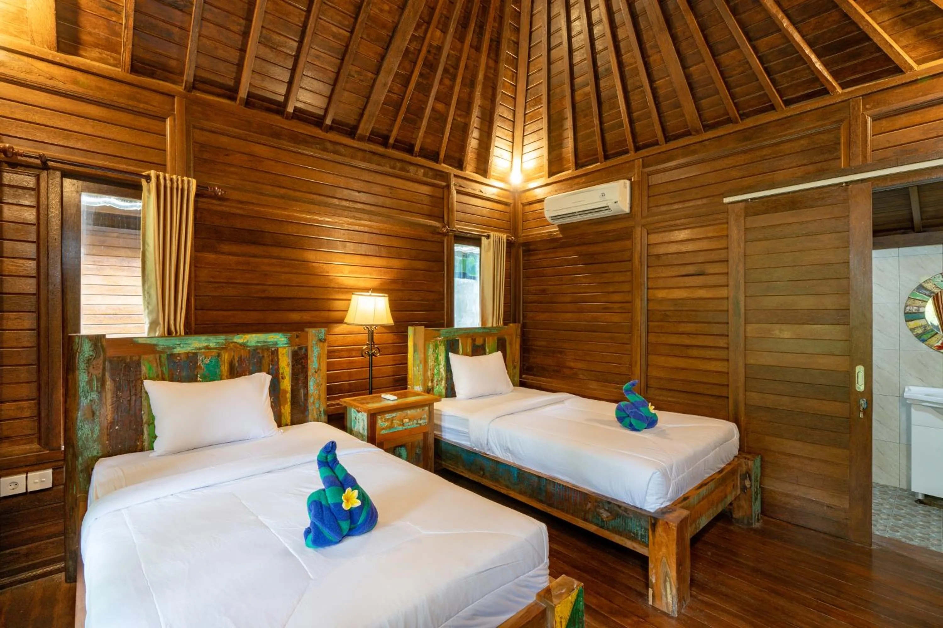 Bed in Raira Villas Lembongan by ABM