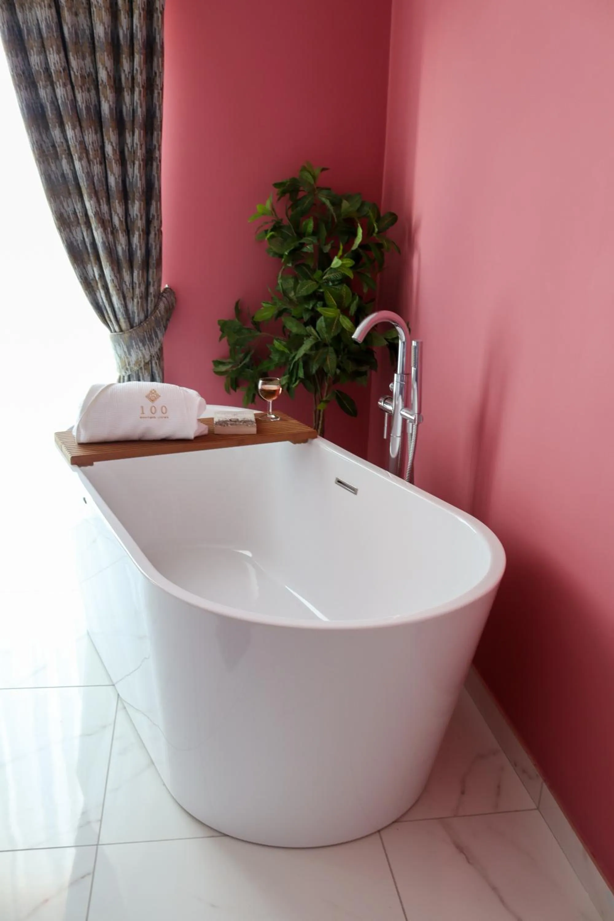 Bedroom in 100 Boutique Living