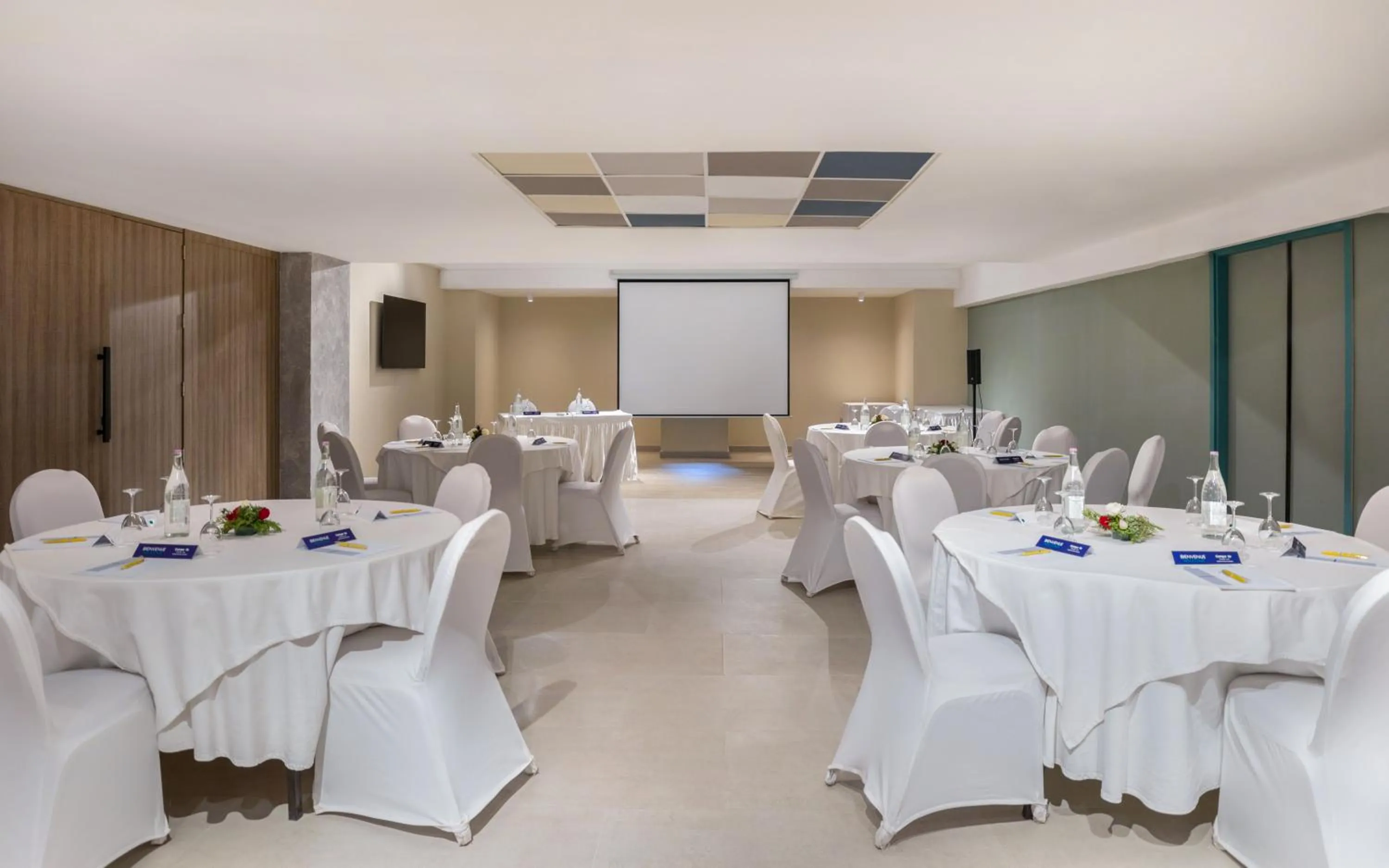 Business facilities in Campanile El Mechtel Tunis