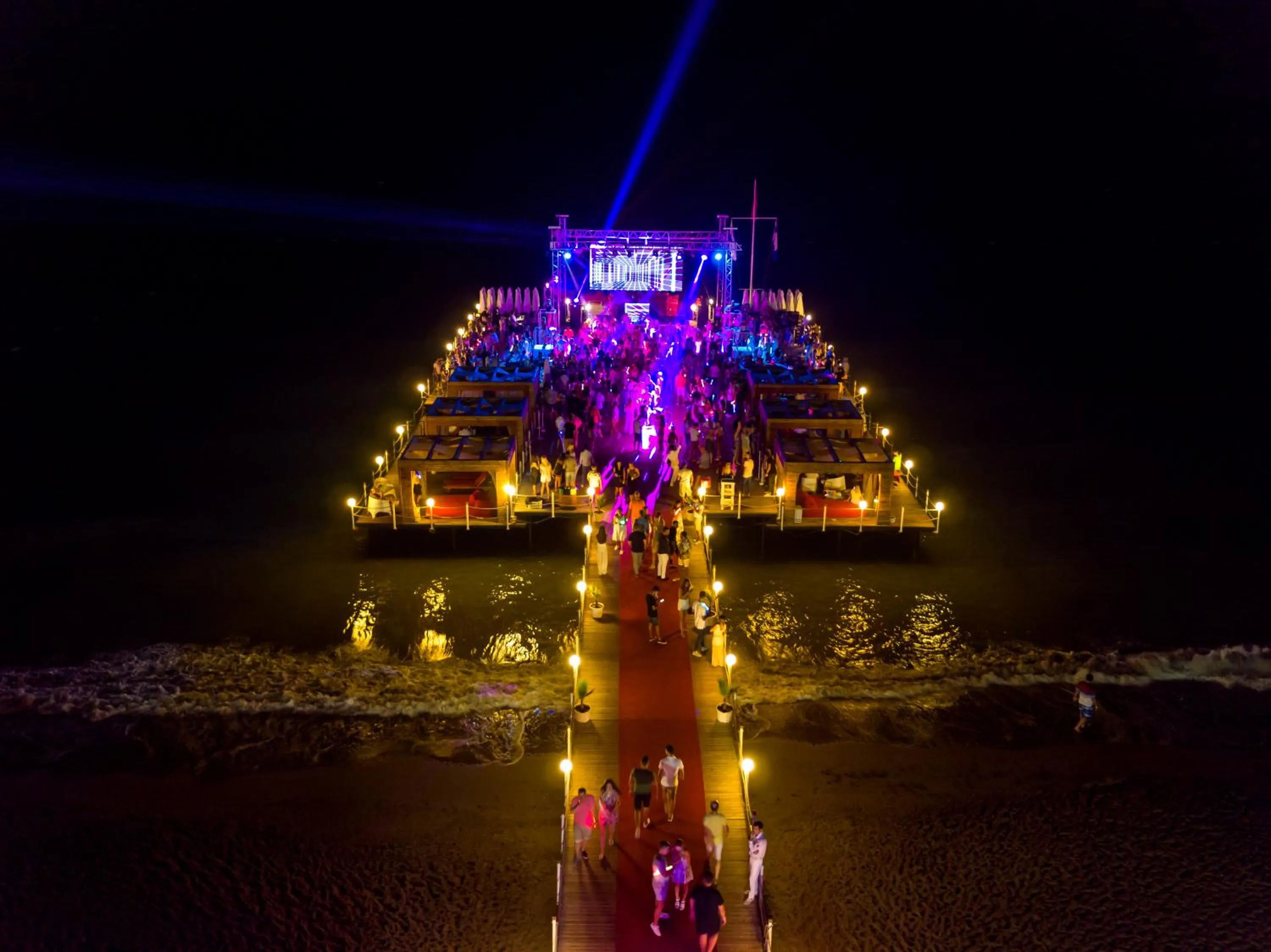 Entertainment in Adam & Eve - Adult Only