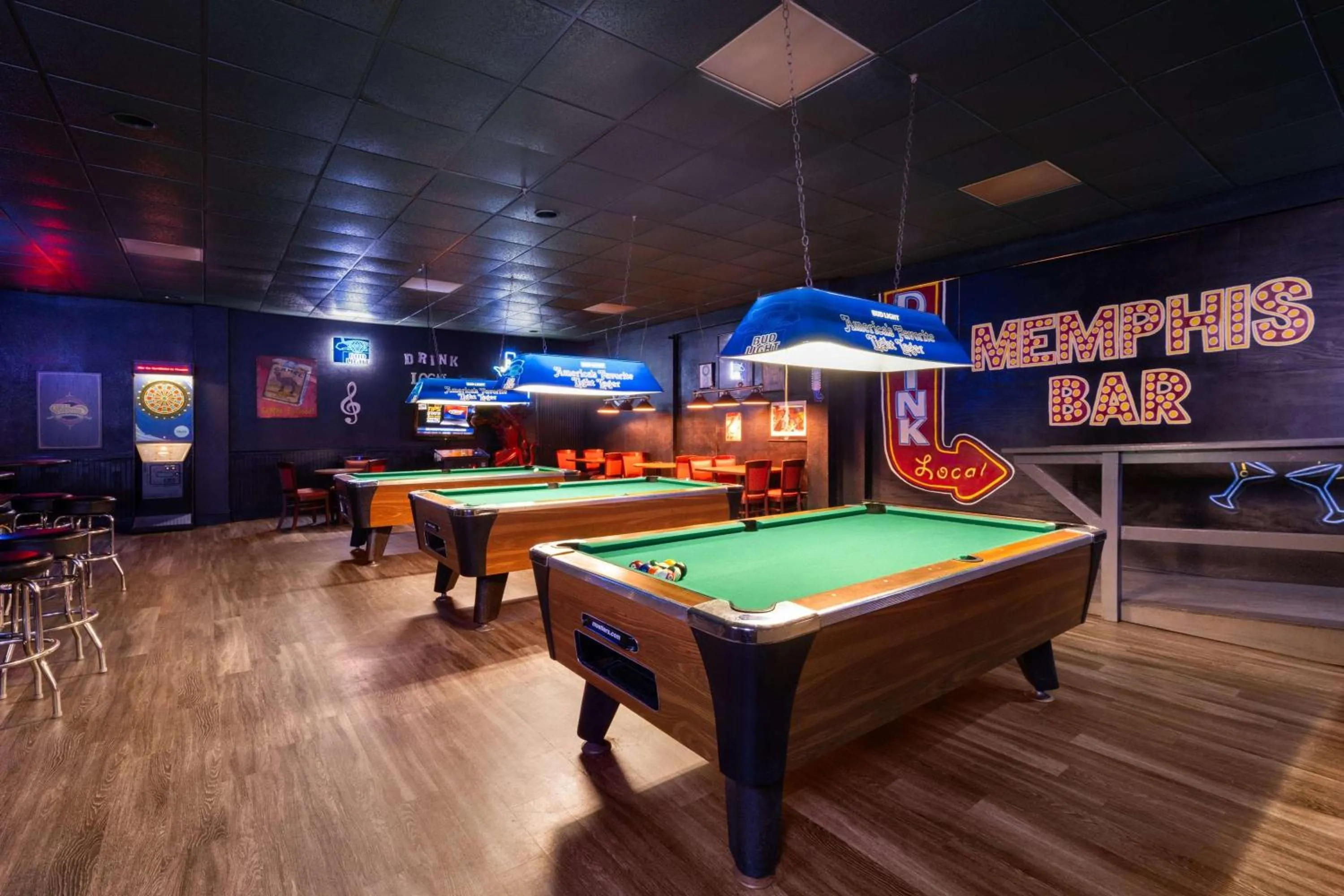 Lounge or bar in Super 8 by Wyndham Longview/North