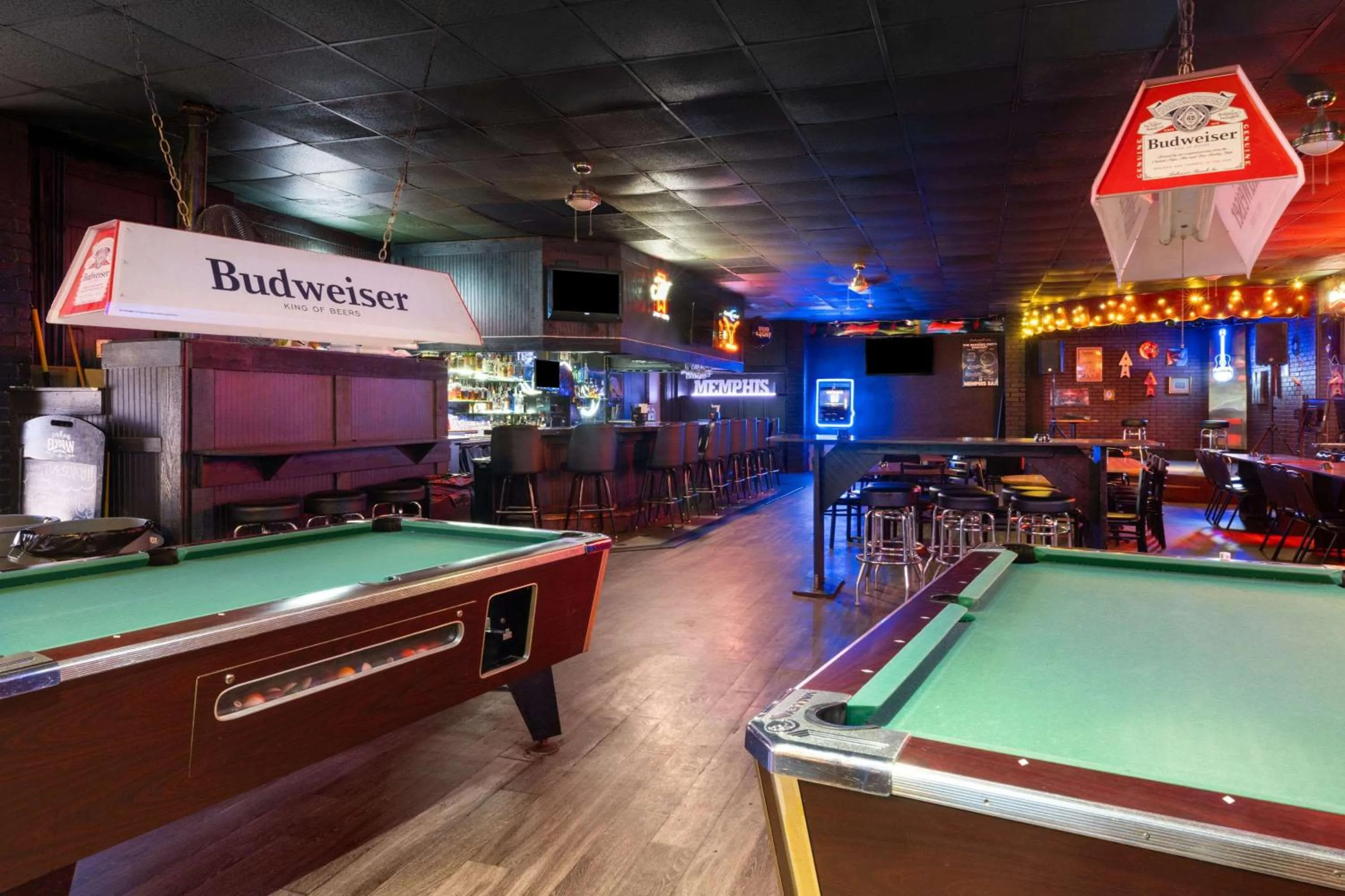 Lounge or bar in Super 8 by Wyndham Longview/North