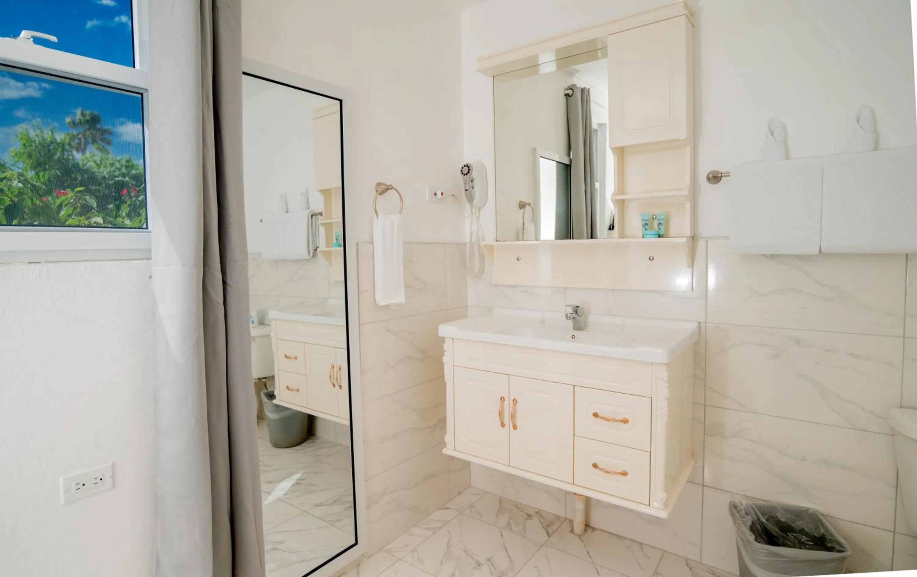 Beyond Sunset Resort & Villas