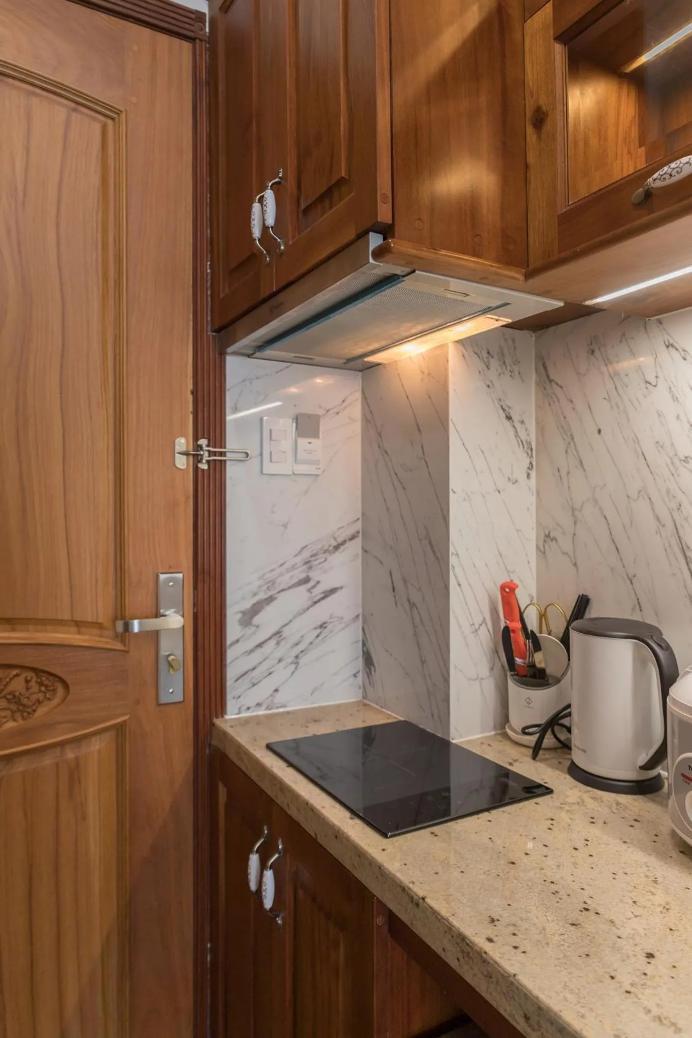 Woody House Boutique