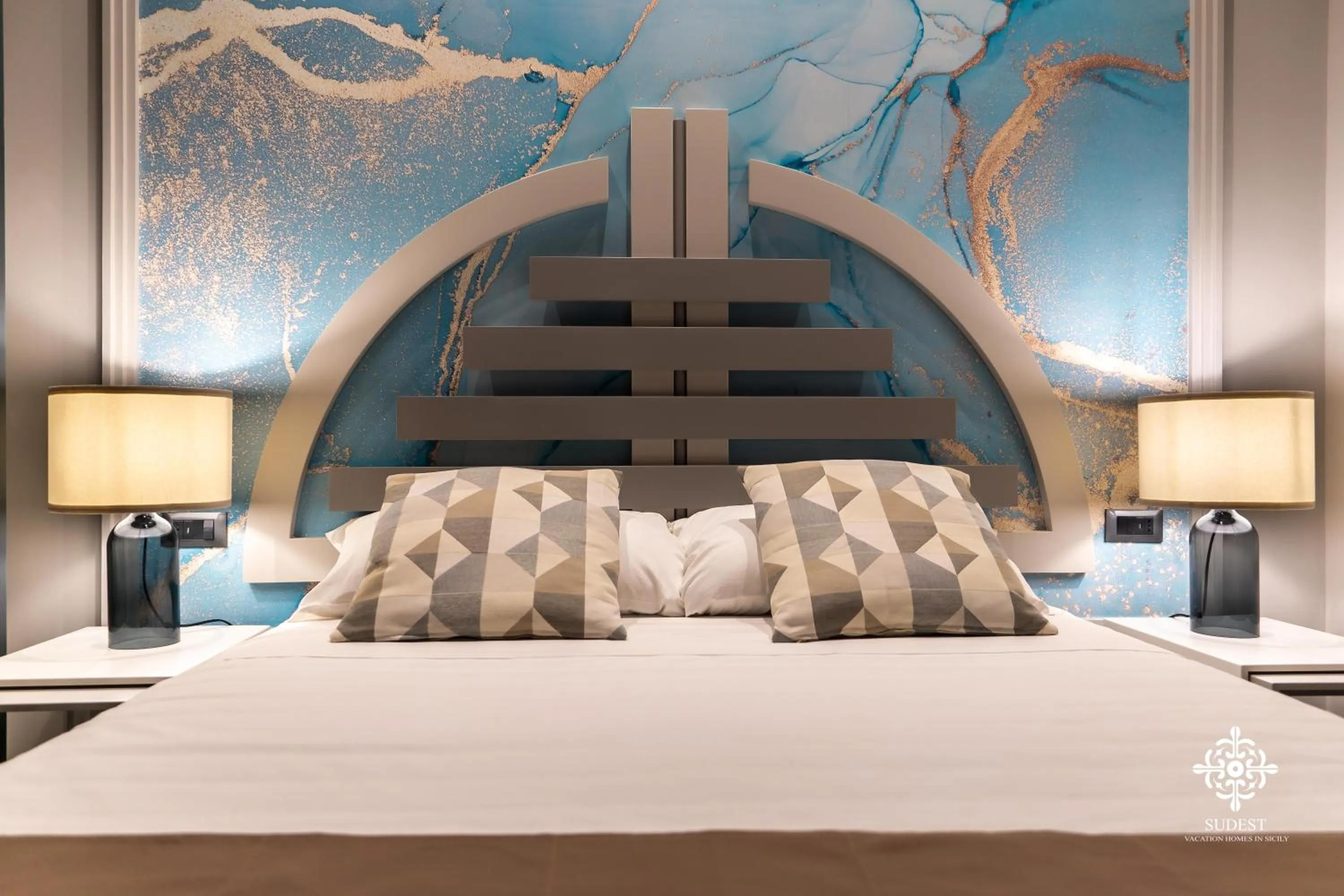 Bed in Matteotti Luxury Residence