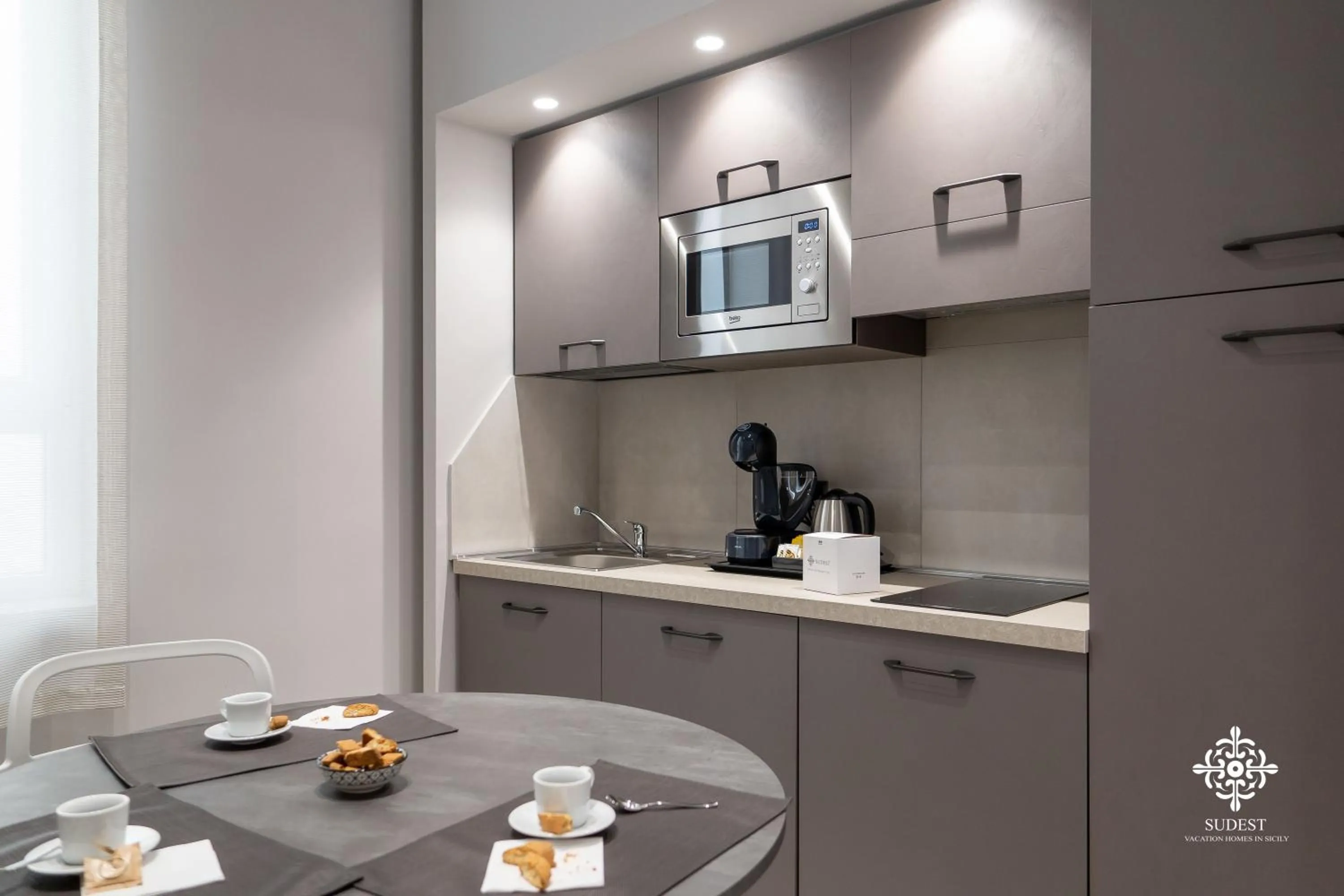Coffee/tea facilities in Matteotti Luxury Residence