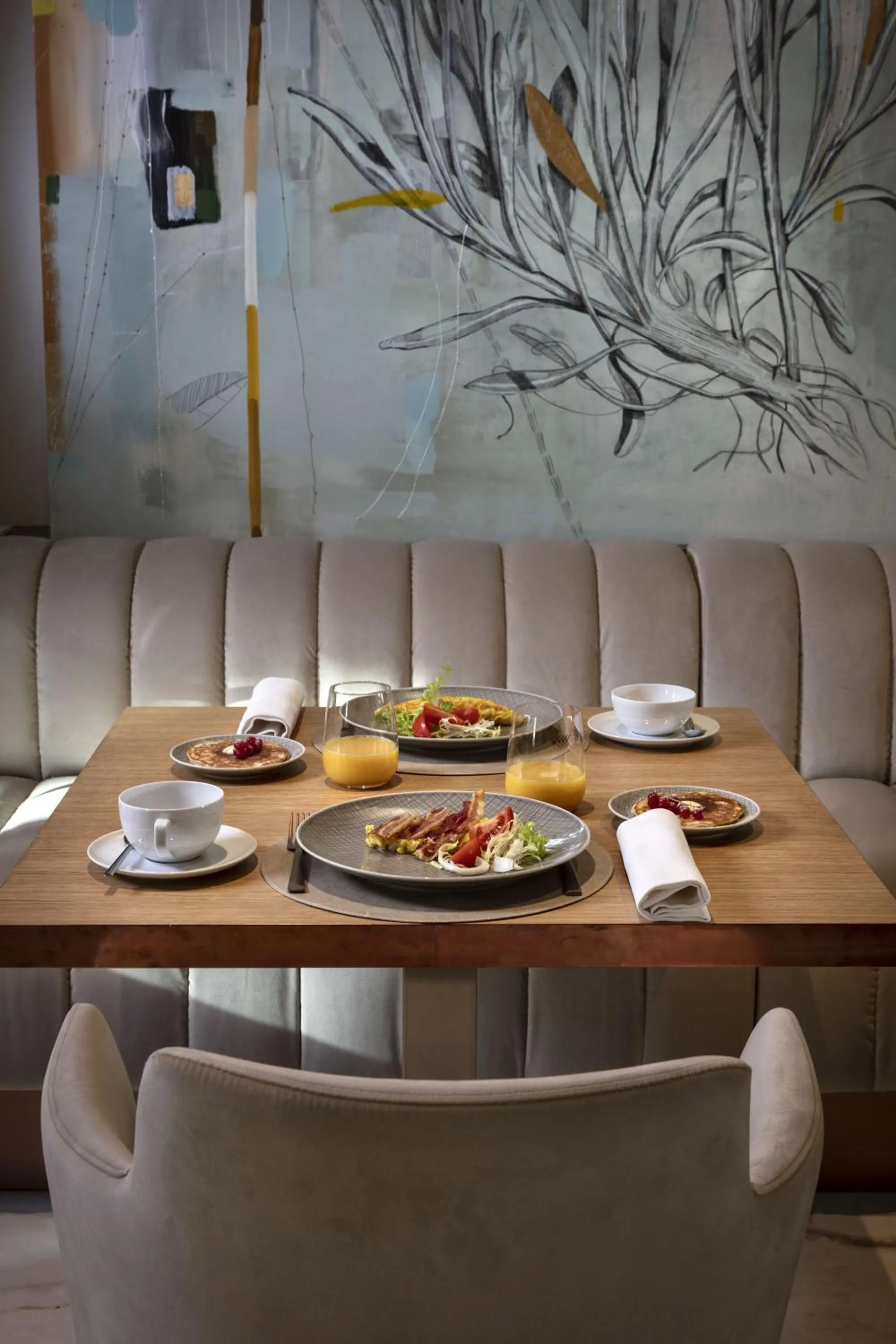 Food and drinks in Casa Clàt - Boutique Hotel