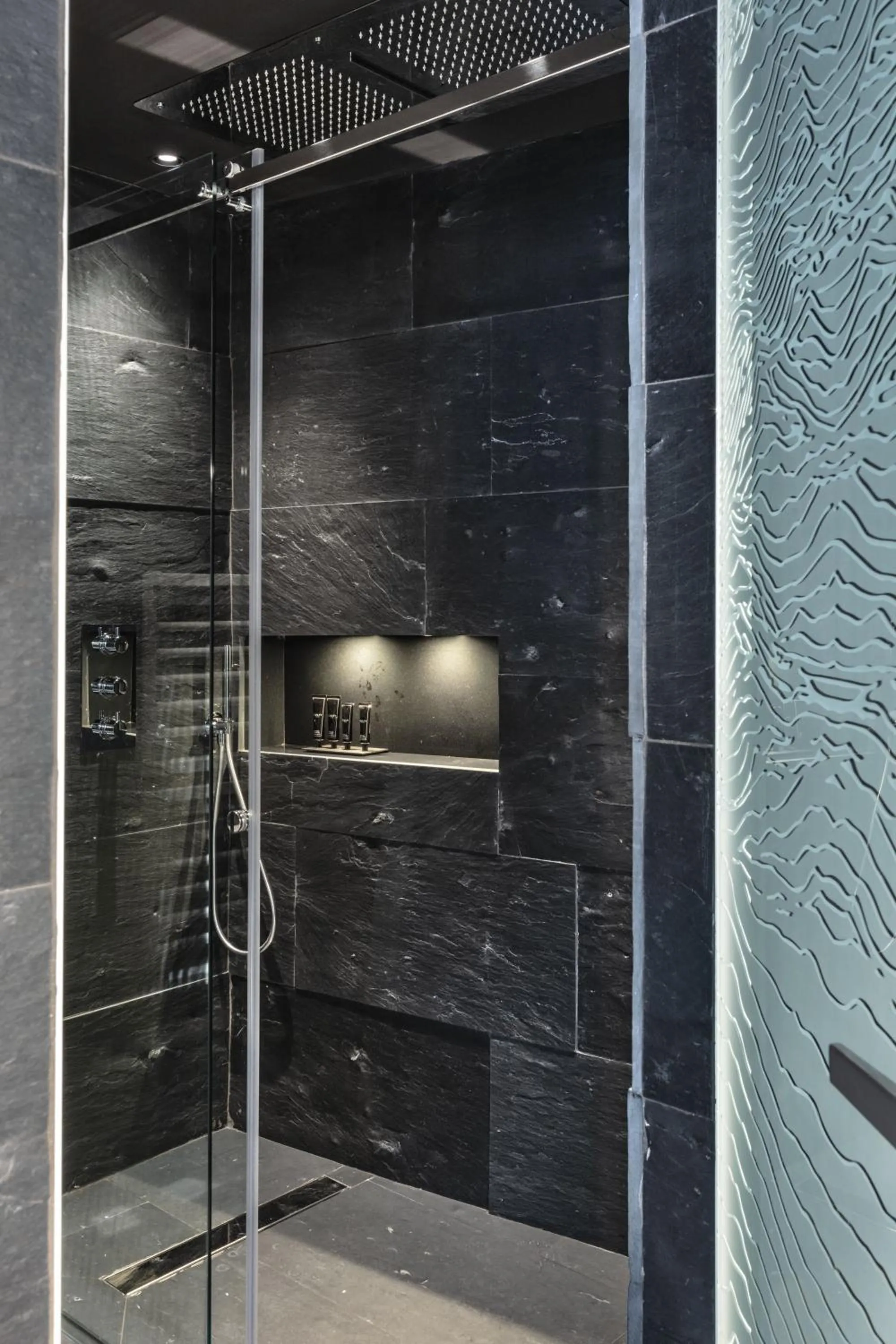 Shower in Casa Clàt - Boutique Hotel