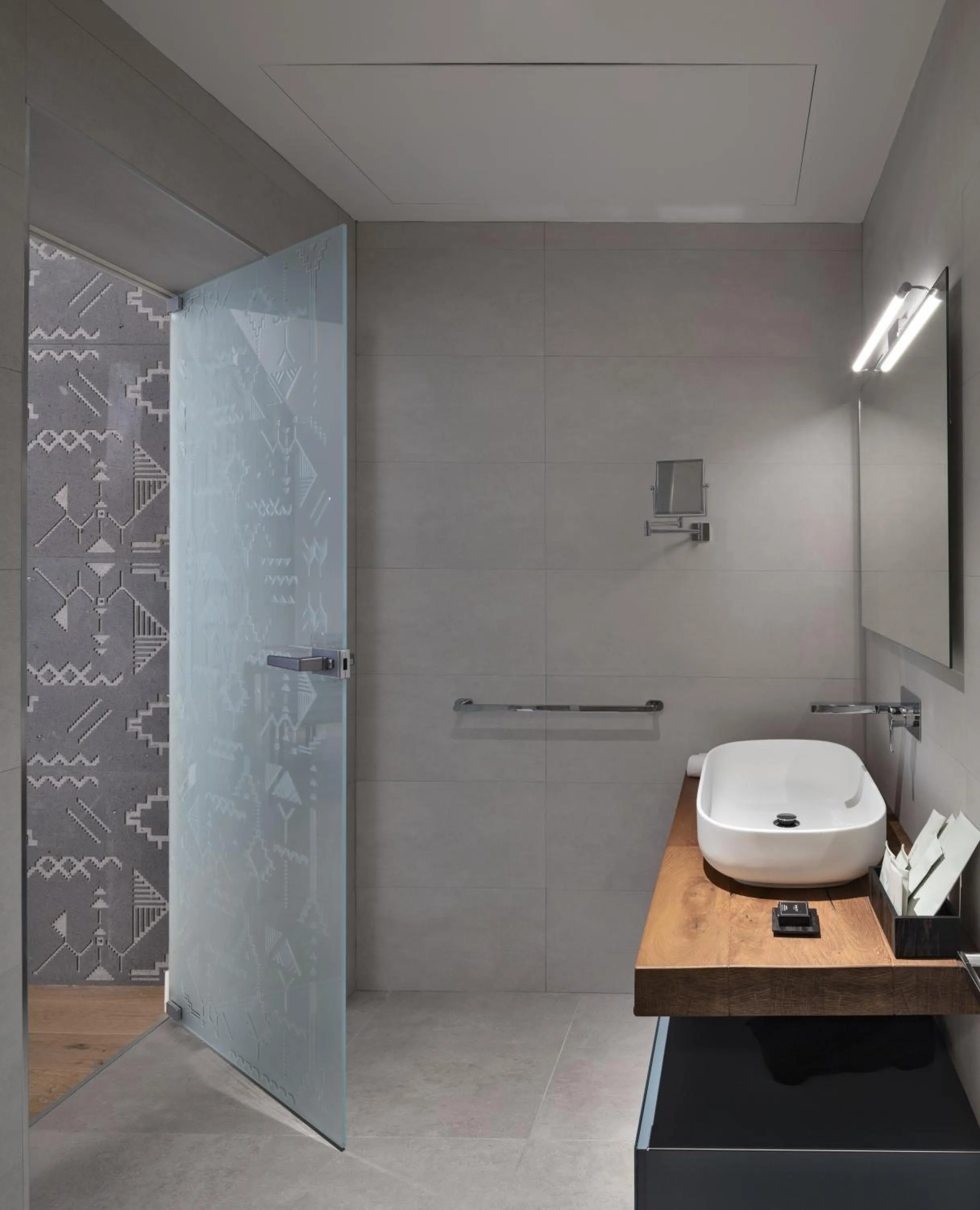 Shower in Casa Clàt - Boutique Hotel