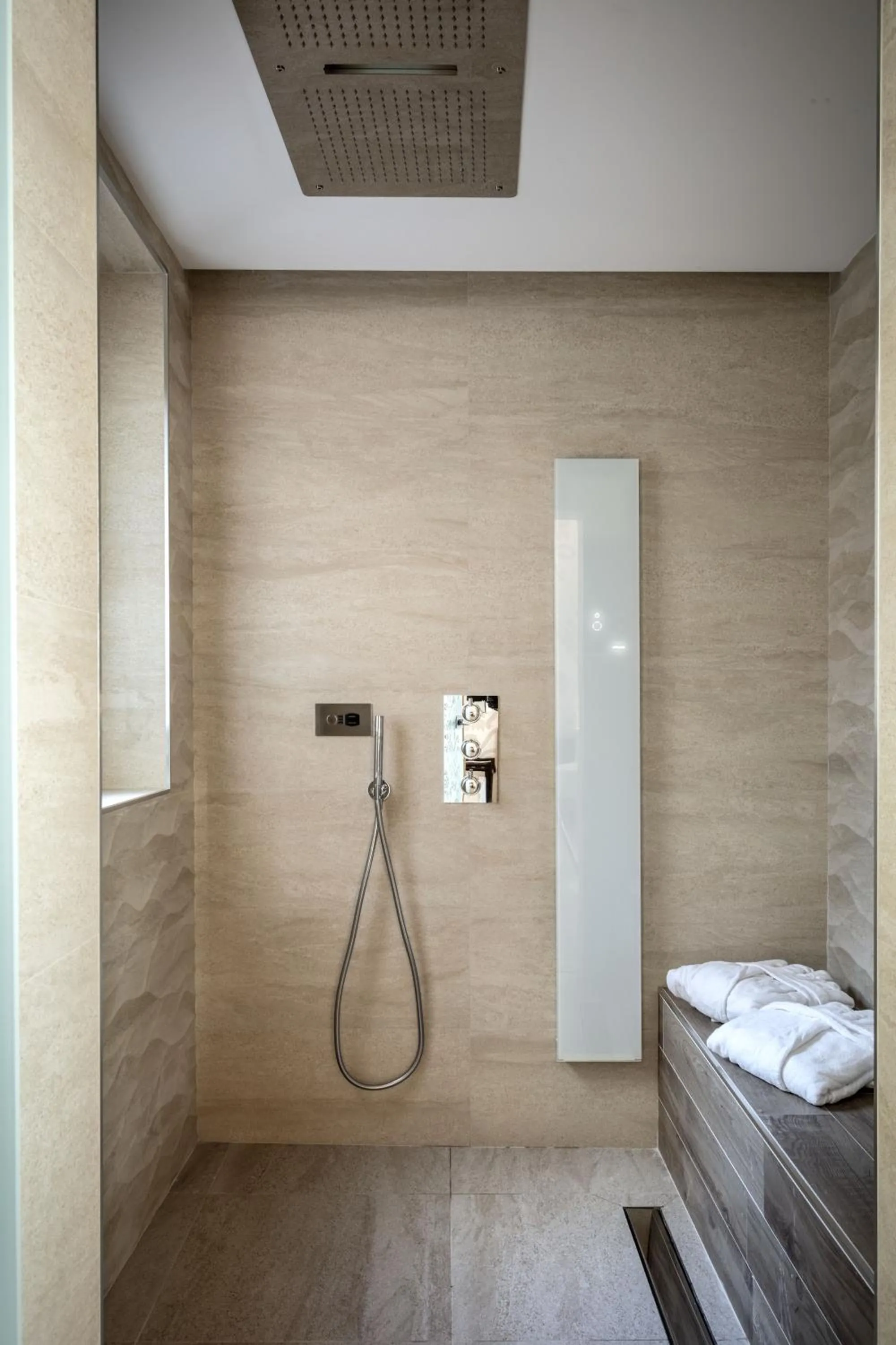 Shower in Casa Clàt - Boutique Hotel