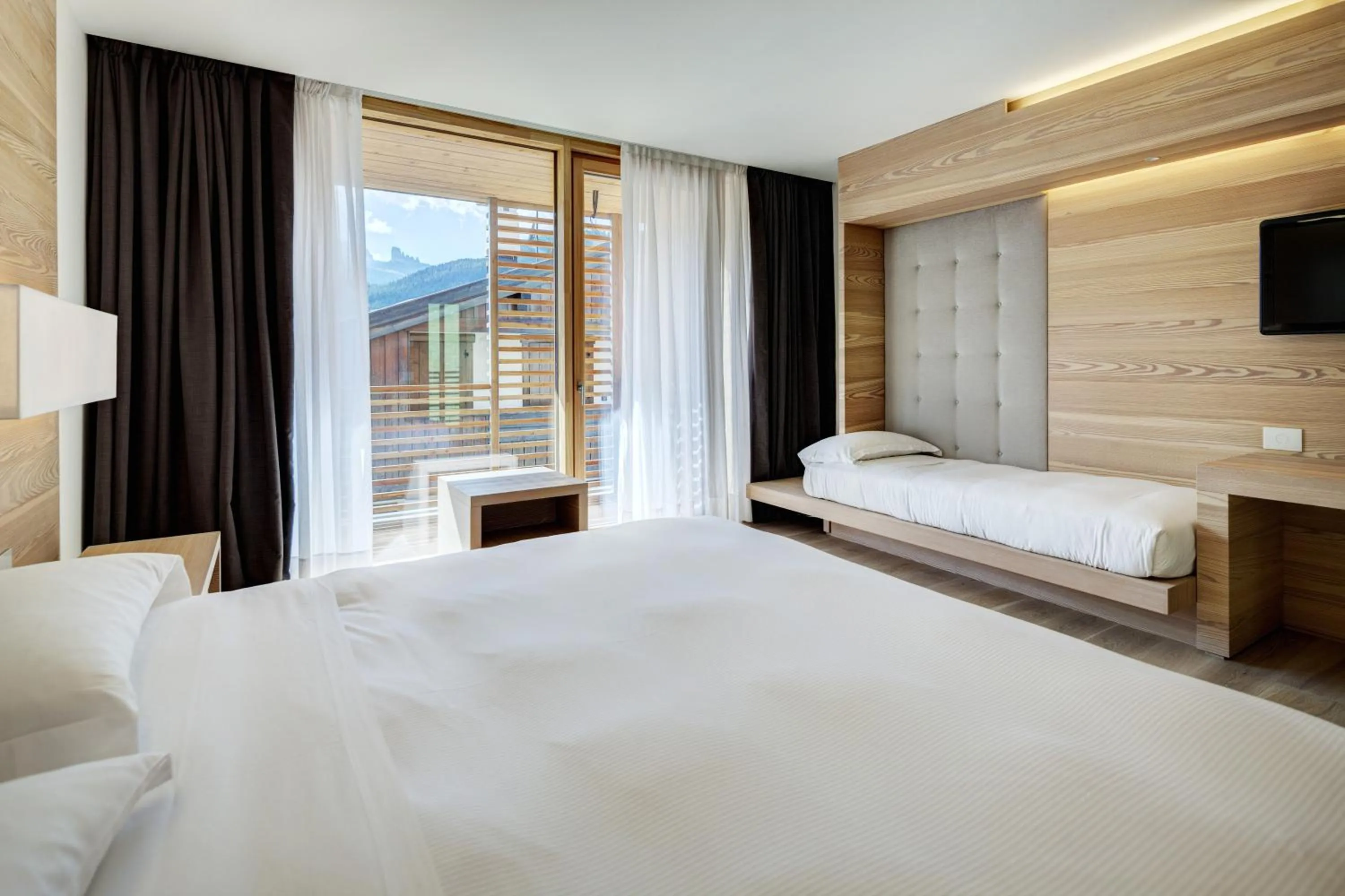 Photo of the whole room, Bed in Hotel Lajadira & Spa