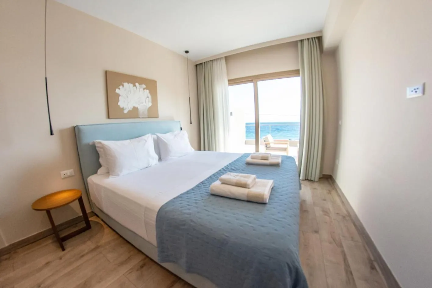 Bed in Kaiser Luxury Suites