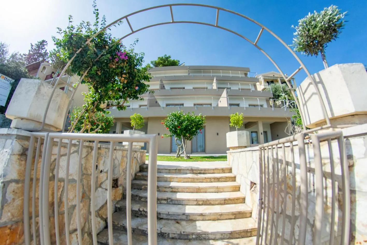 Kaiser Luxury Suites