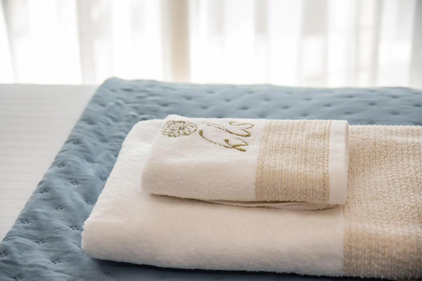 Bed in Kaiser Luxury Suites